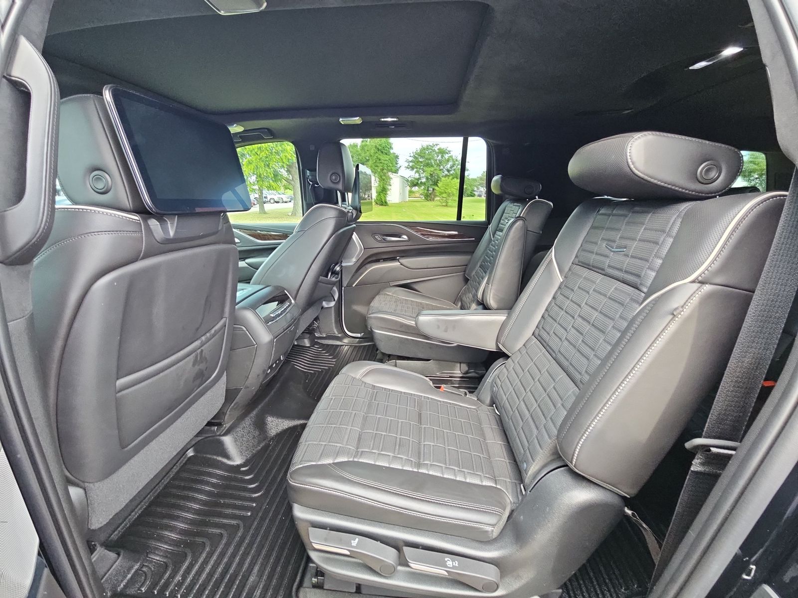 2021 Cadillac Escalade ESV Sport Platinum AWD
