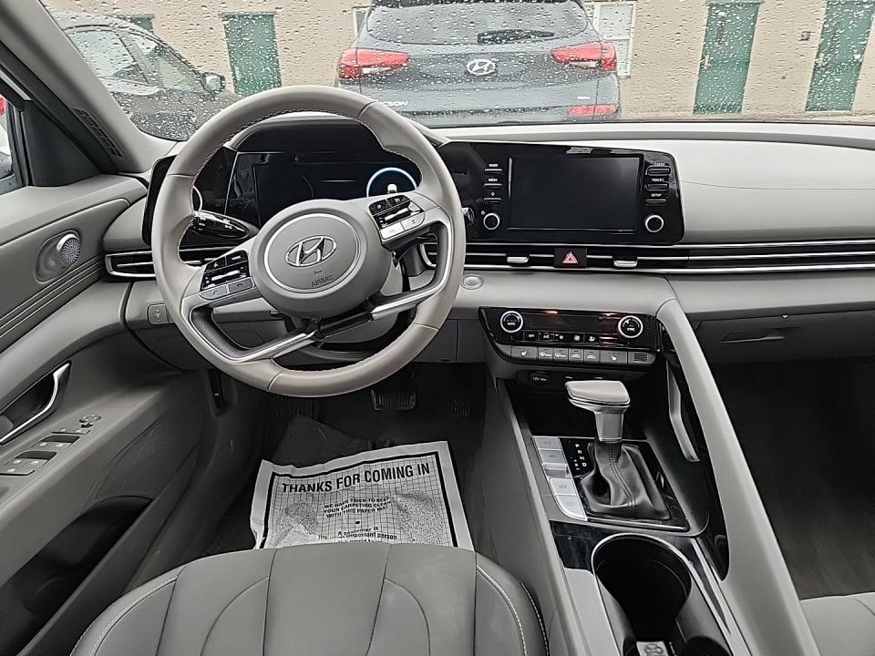 2022 Hyundai Elantra SEL FWD
