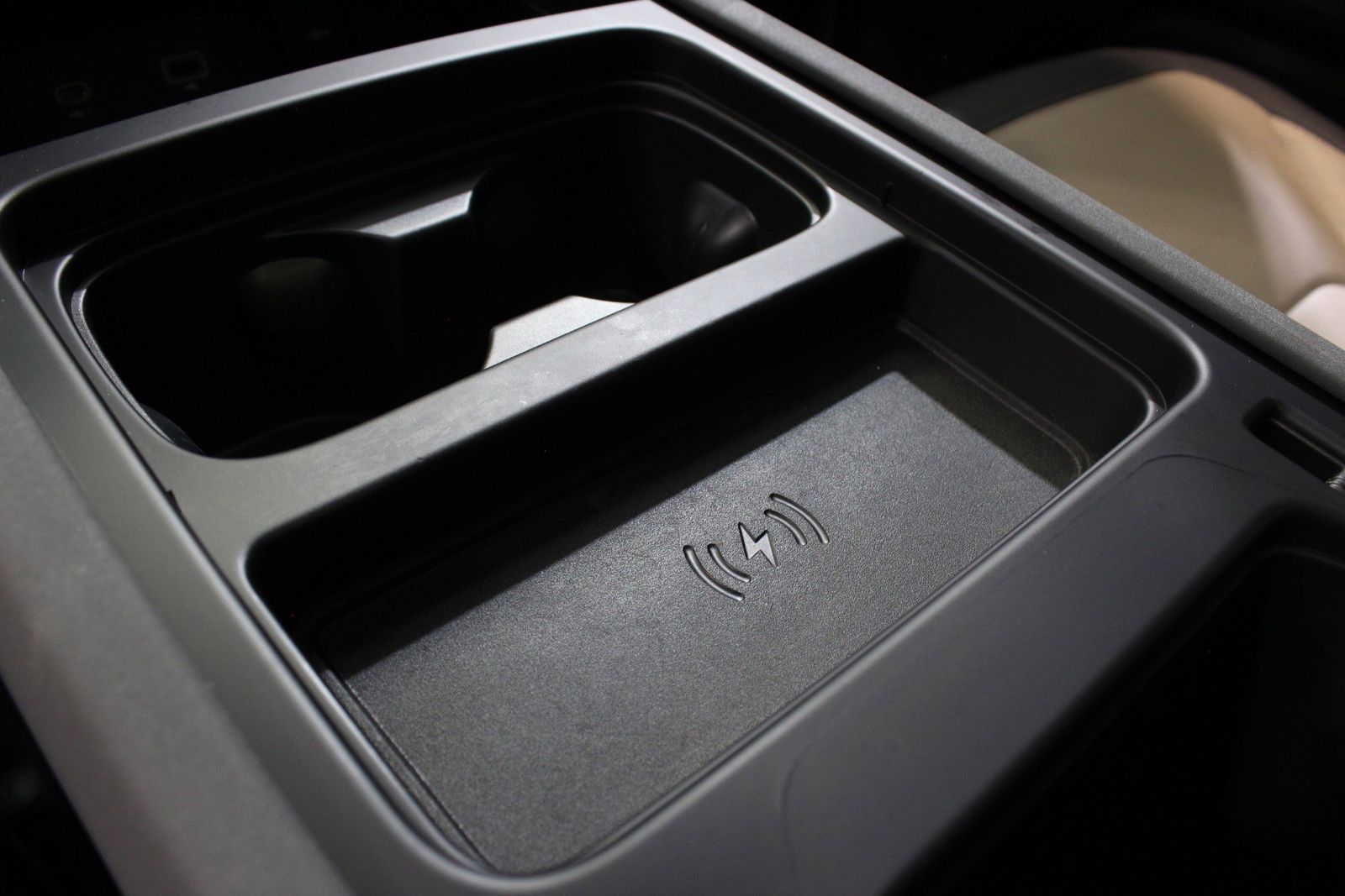 2023 Land Rover Defender 110 X-Dynamic SE AWD