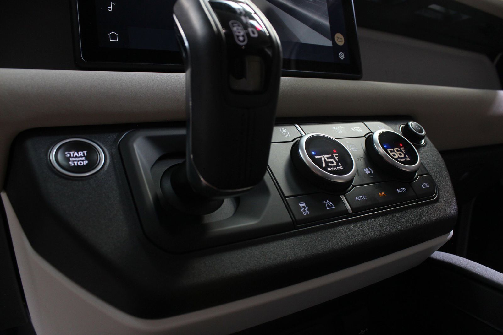 2023 Land Rover Defender 110 X-Dynamic SE AWD