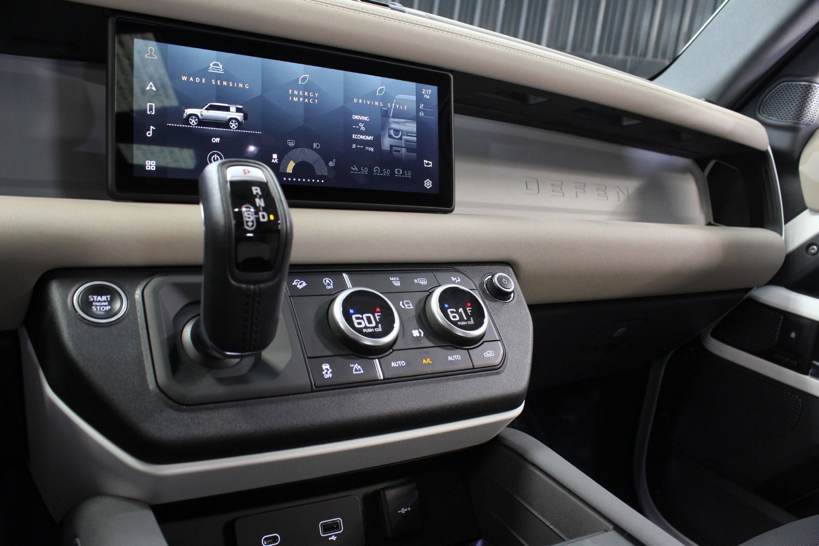 2023 Land Rover Defender 110 X-Dynamic SE AWD