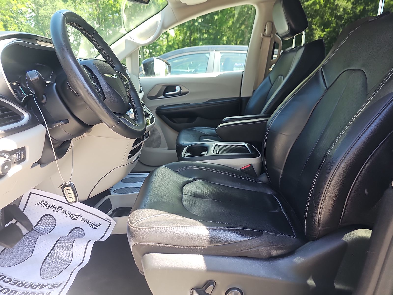 2022 Chrysler Pacifica Touring L FWD