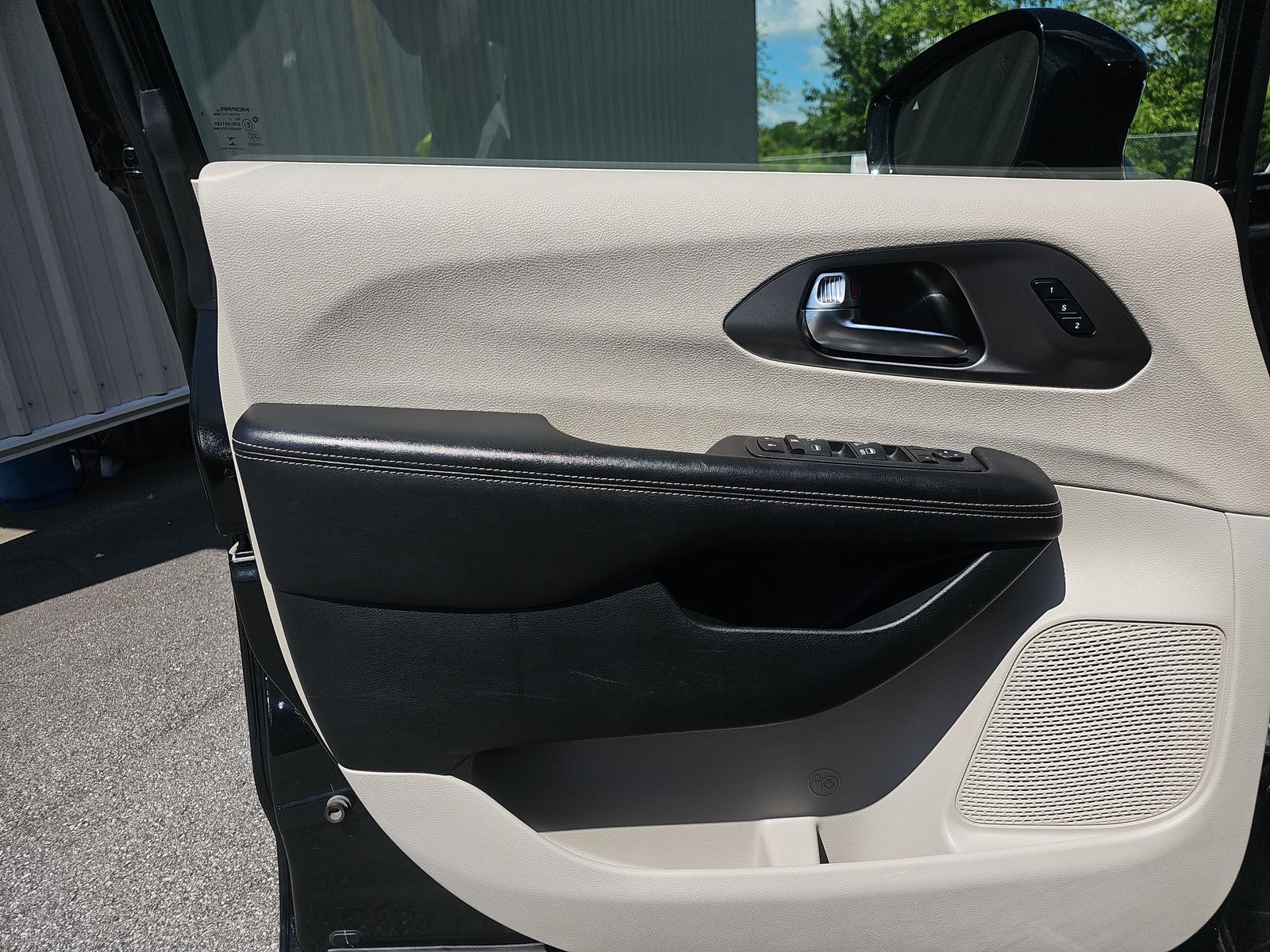 2022 Chrysler Pacifica Touring L FWD