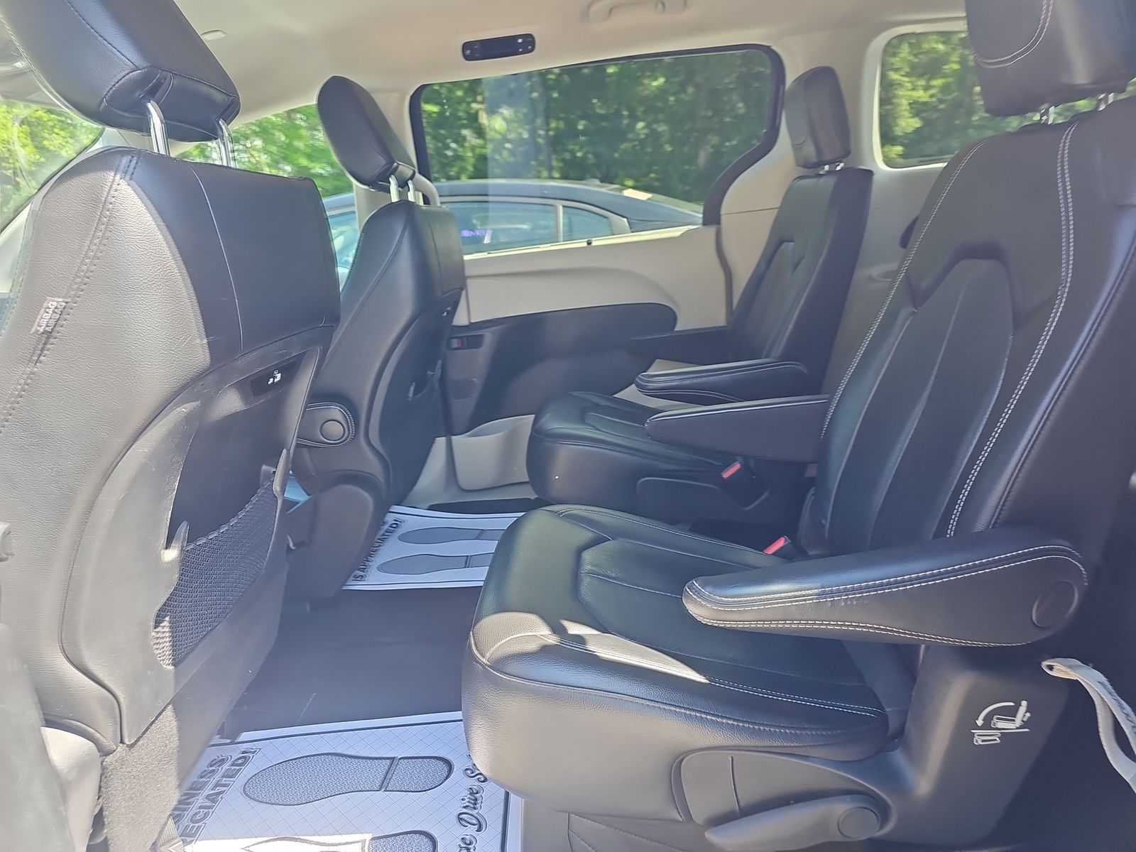 2022 Chrysler Pacifica Touring L FWD