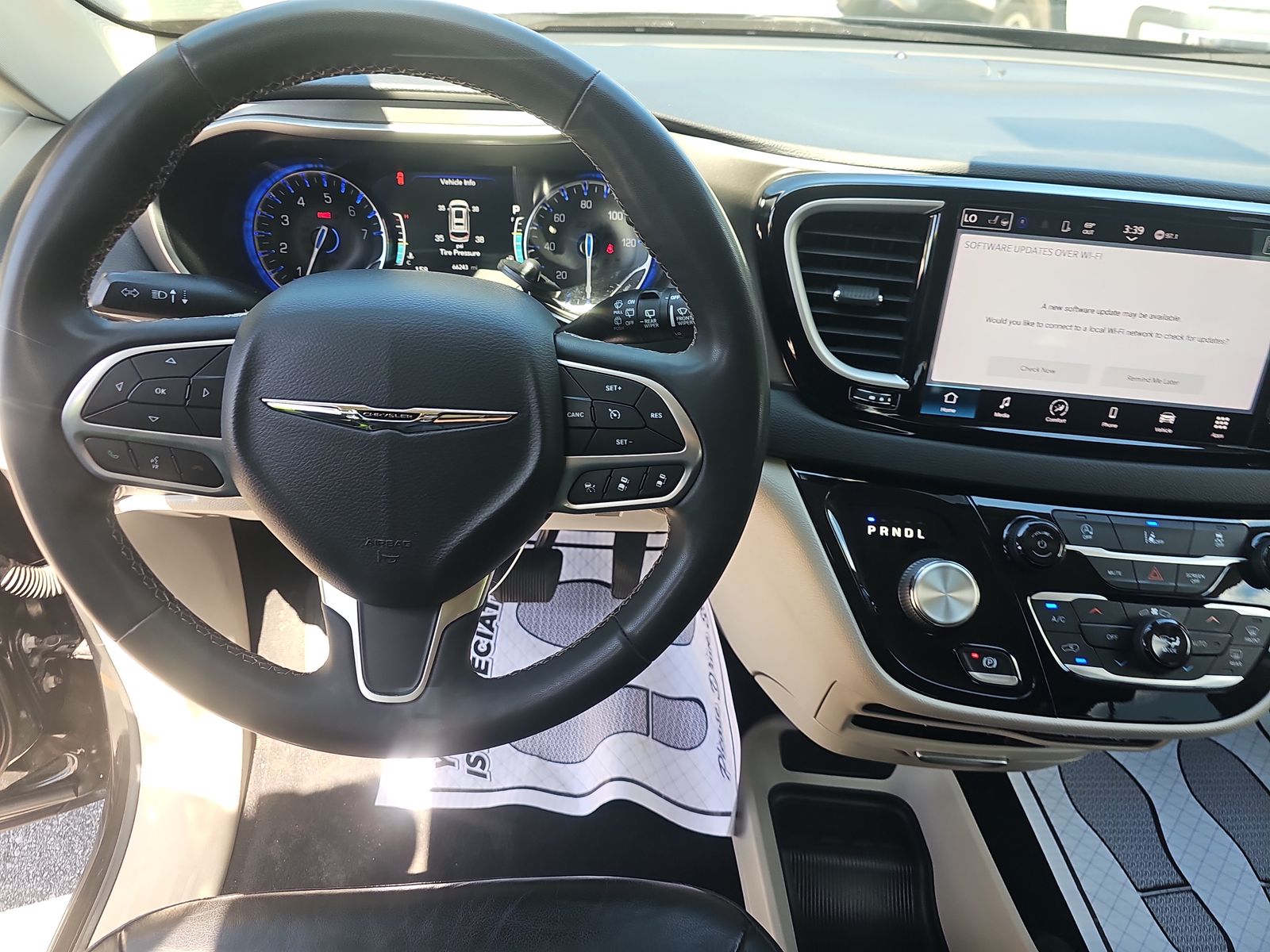 2022 Chrysler Pacifica Touring L FWD