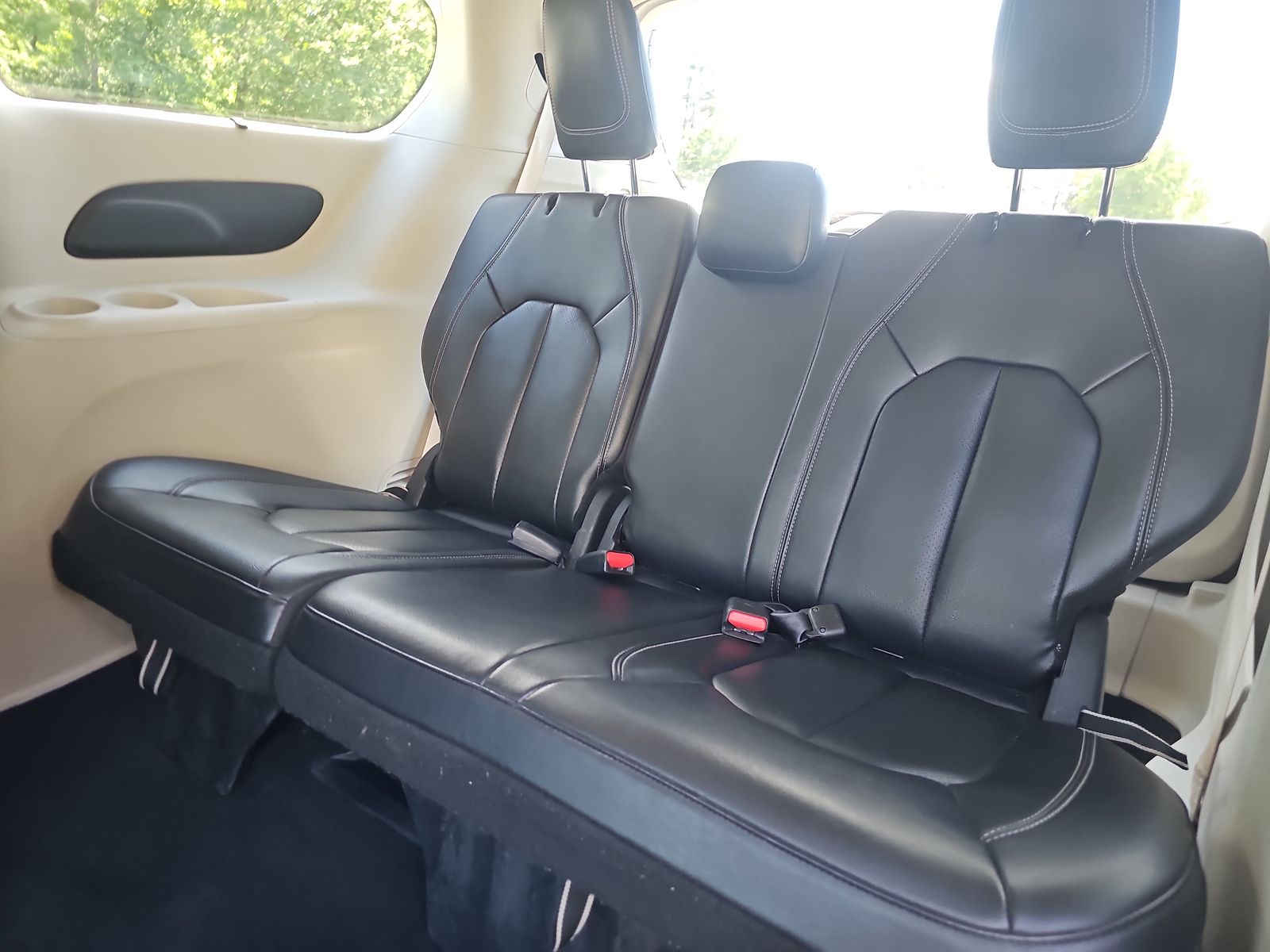 2022 Chrysler Pacifica Touring L FWD