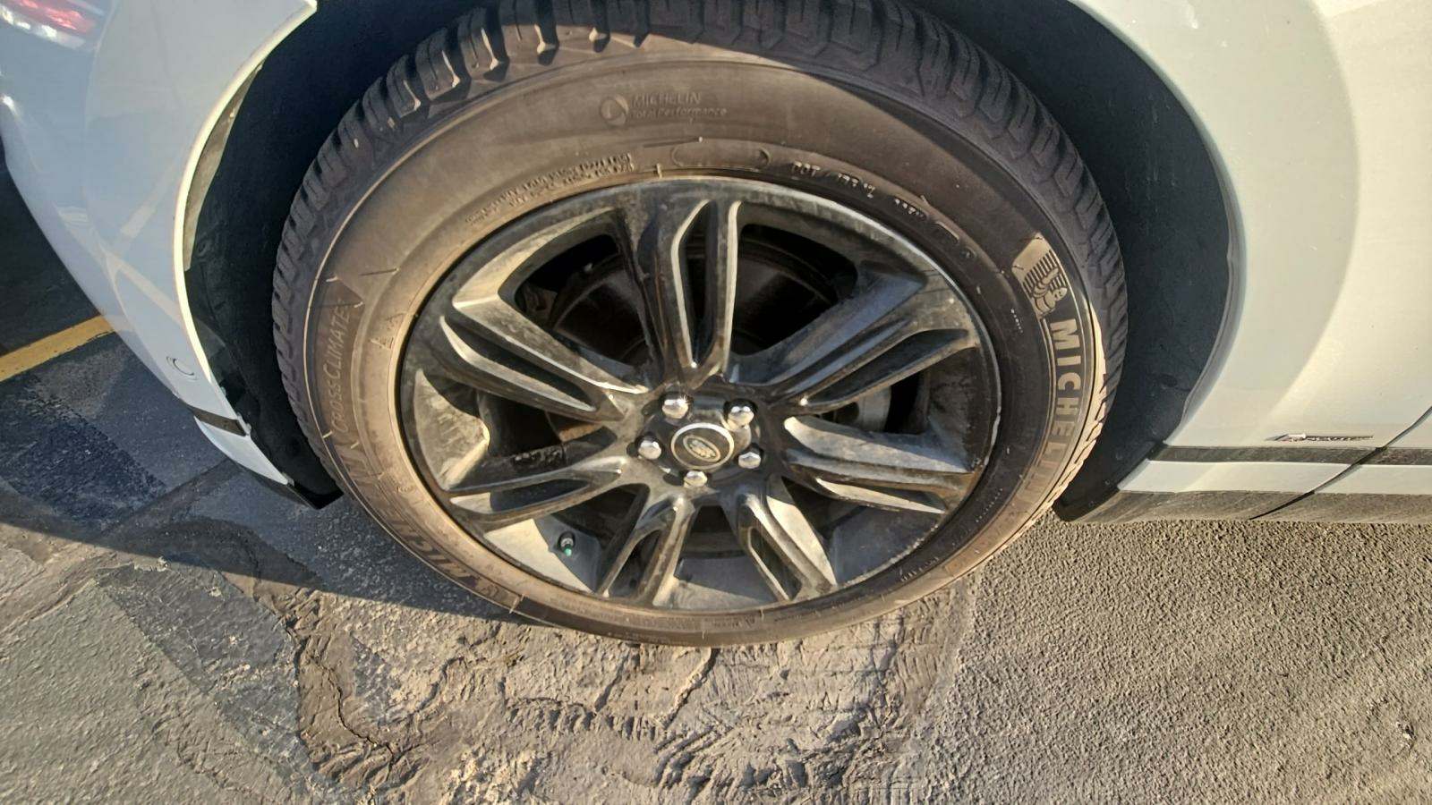 2018 Land Rover Range Rover Velar R-Dynamic HSE AWD