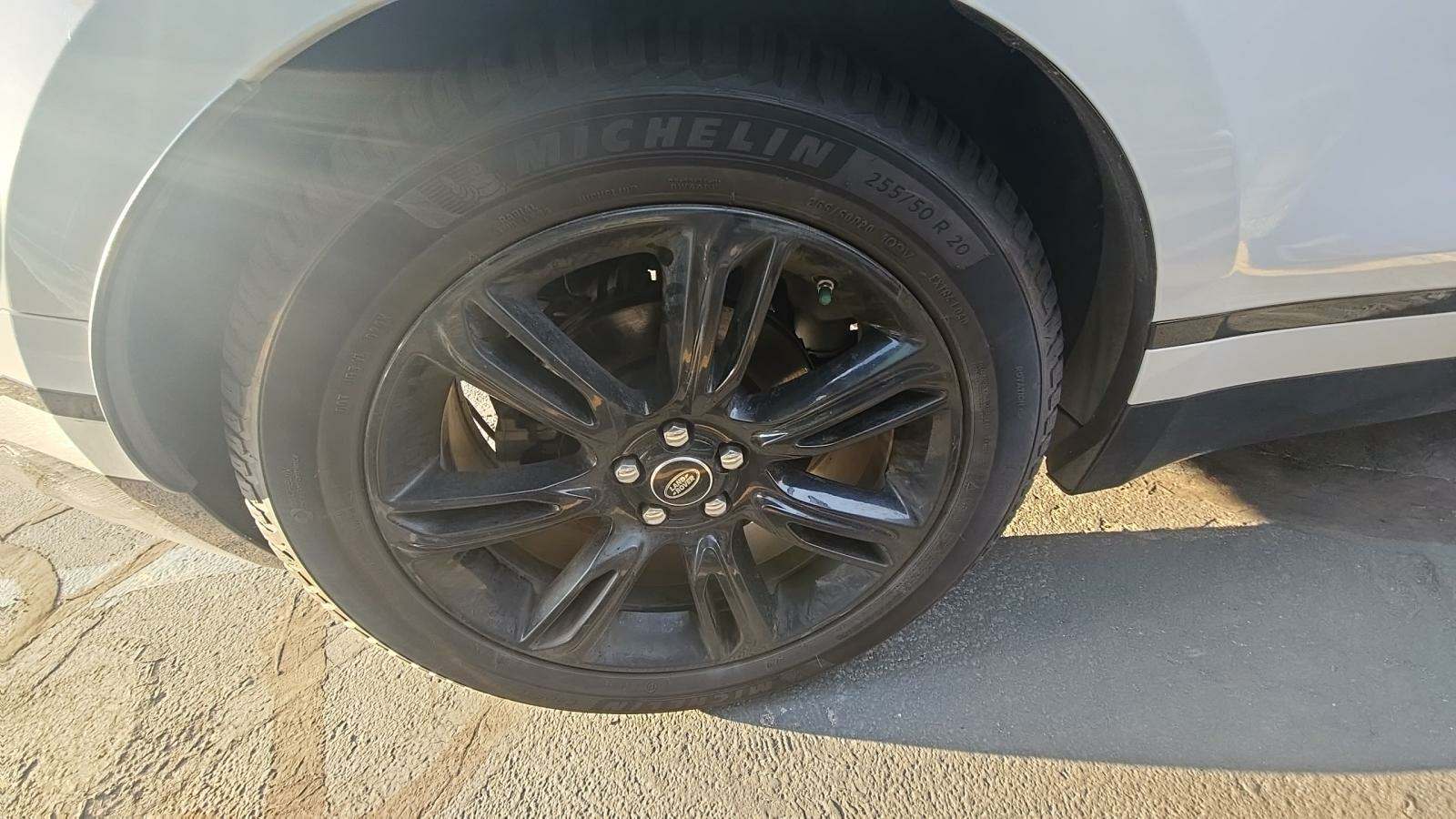 2018 Land Rover Range Rover Velar R-Dynamic HSE AWD