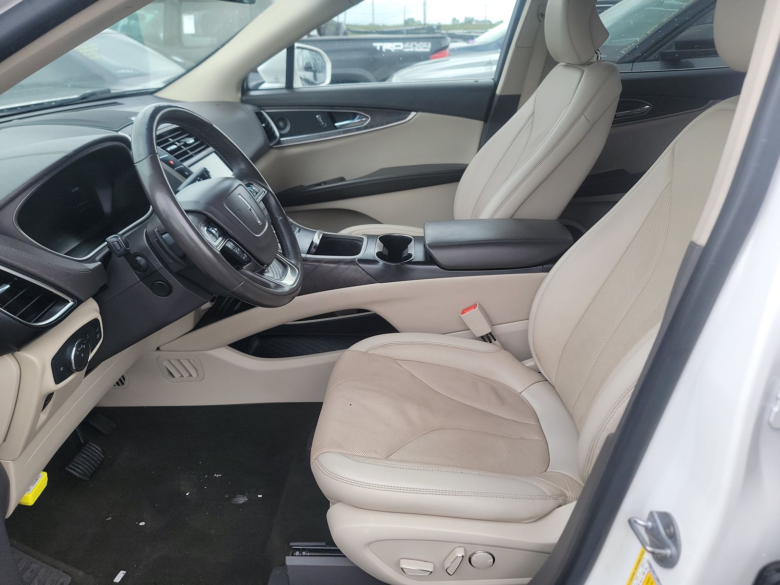 2019 Lincoln Nautilus Reserve AWD