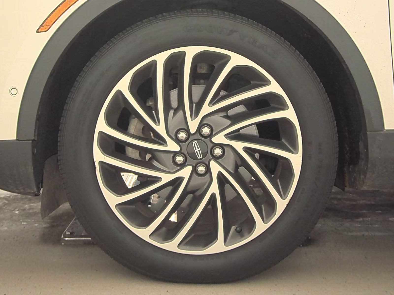 2019 Lincoln Nautilus Reserve AWD