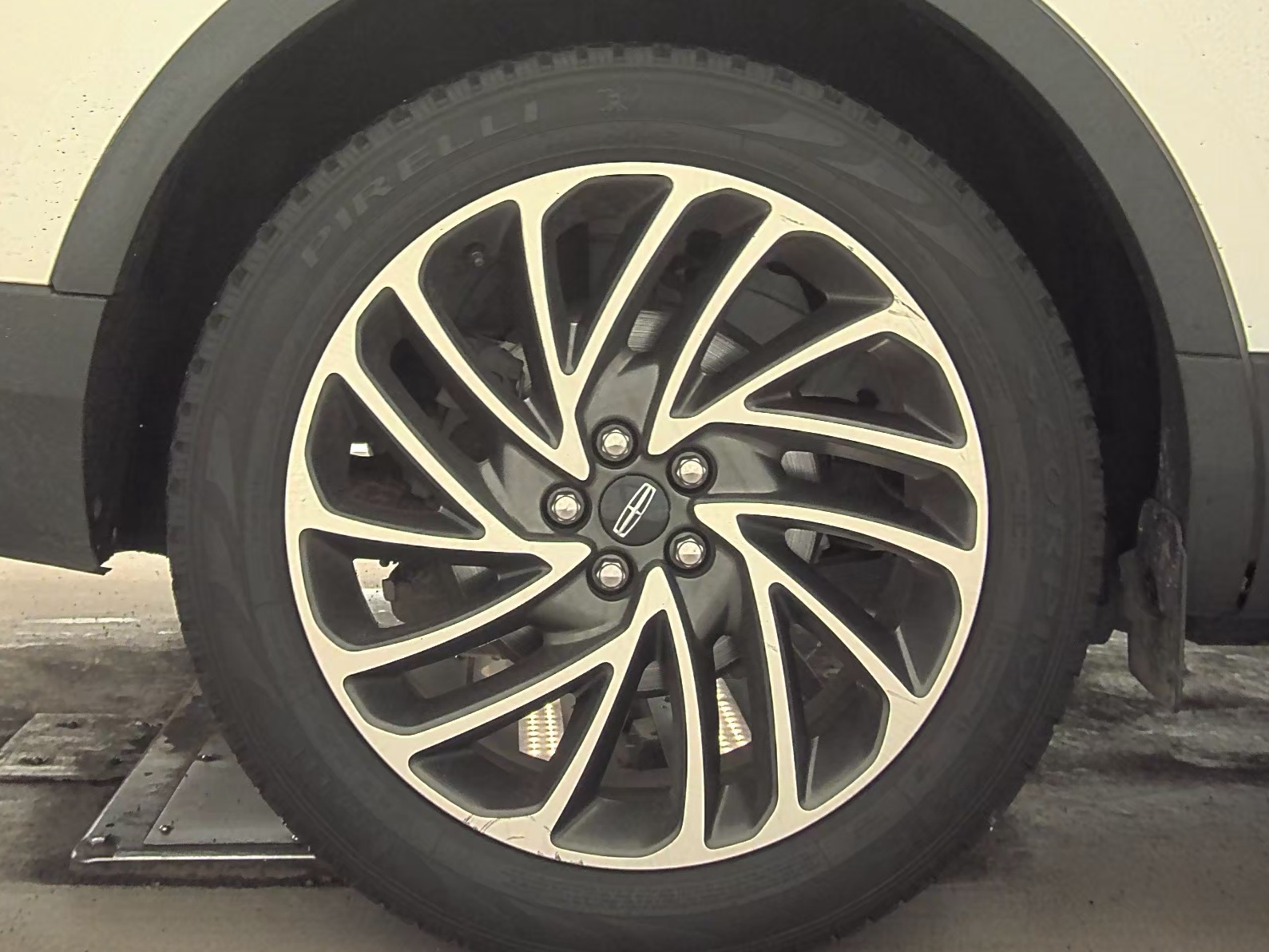 2019 Lincoln Nautilus Reserve AWD