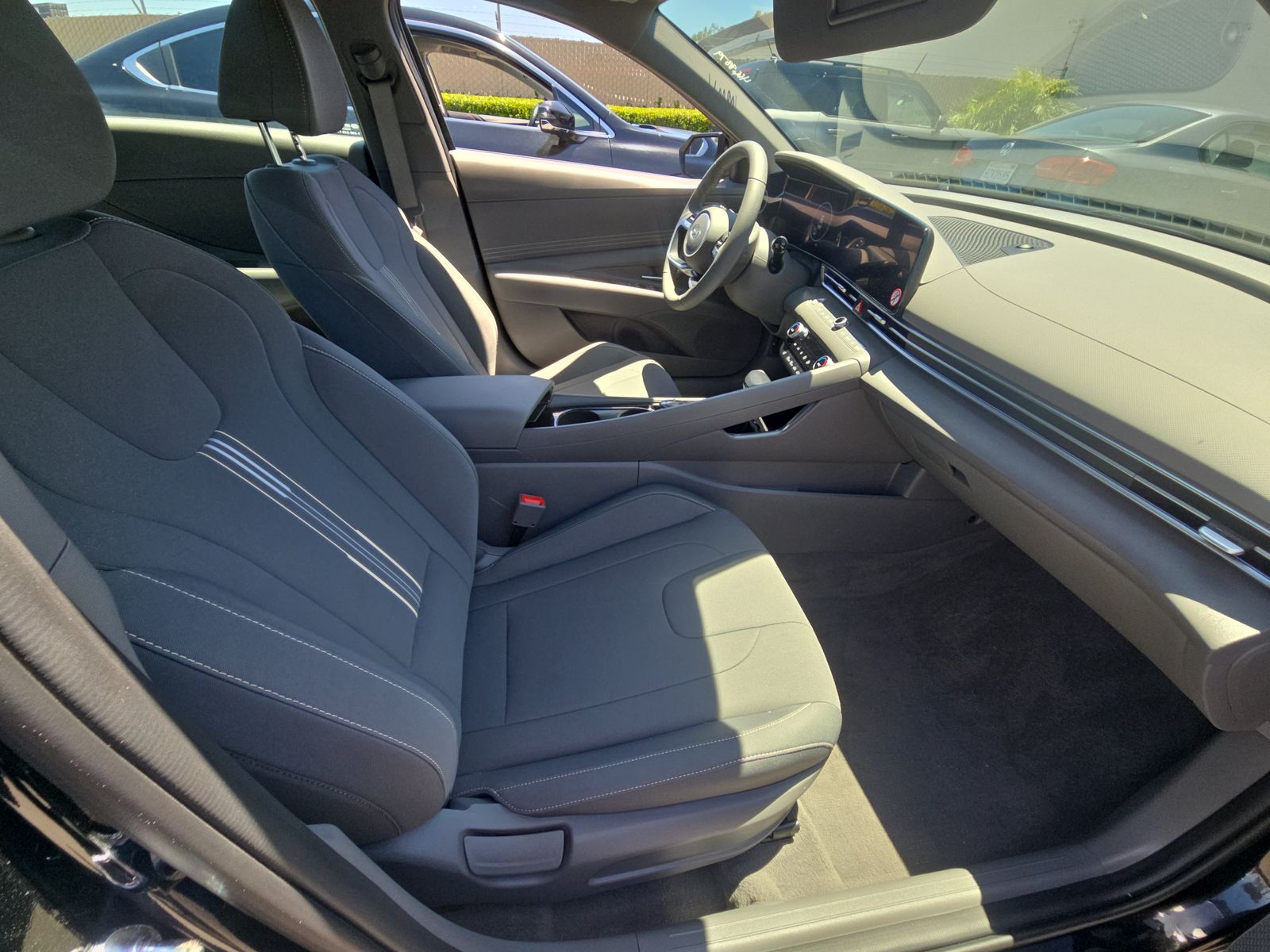 2025 Hyundai Elantra SEL Convenience FWD