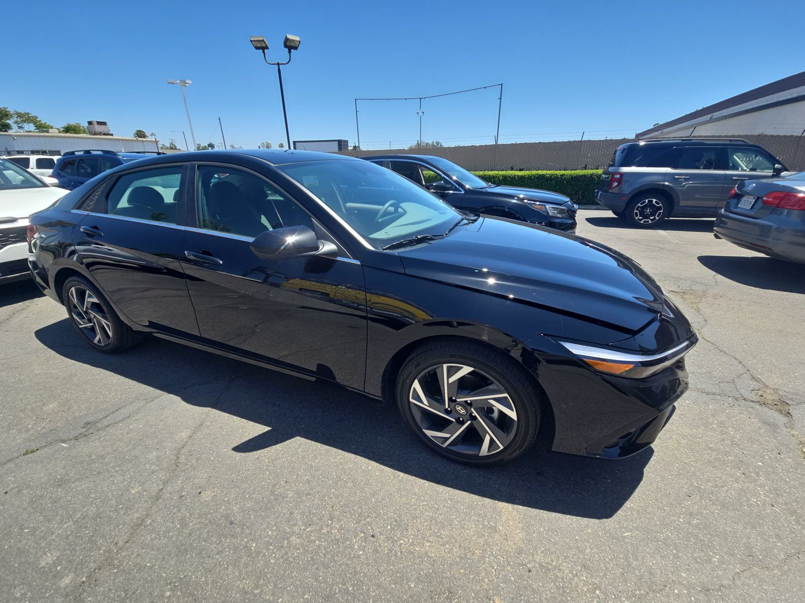 2025 Hyundai Elantra SEL Convenience FWD