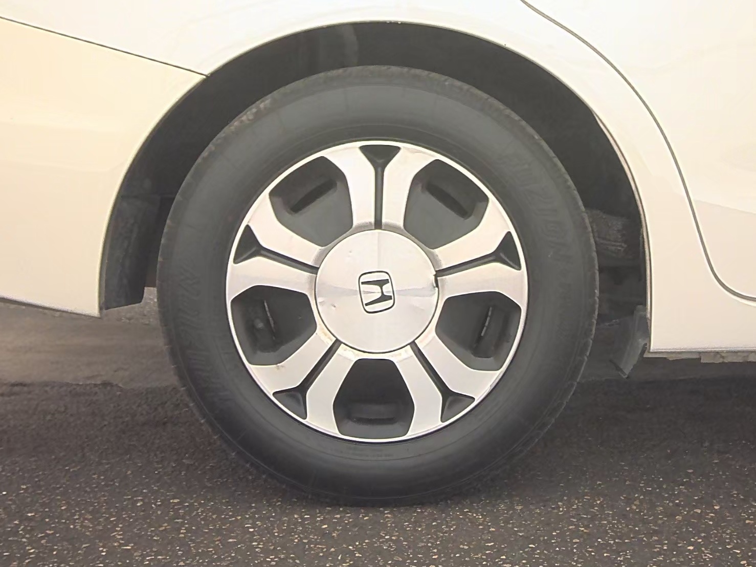 2015 Honda Civic Hybrid Base FWD
