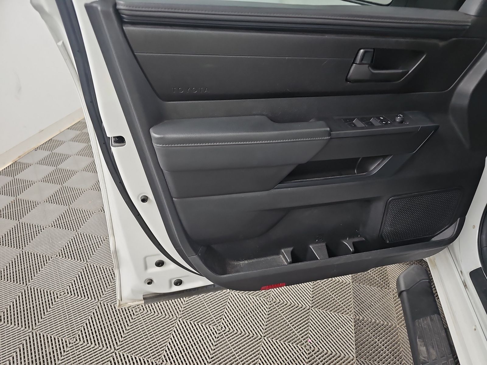 2023 Toyota Tundra SR RWD