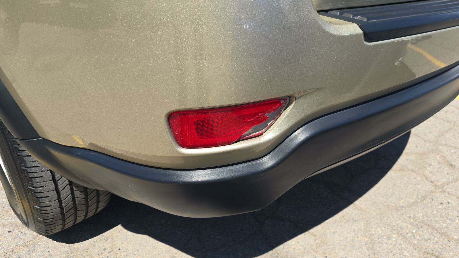 2011 Jeep Grand Cherokee Laredo AWD