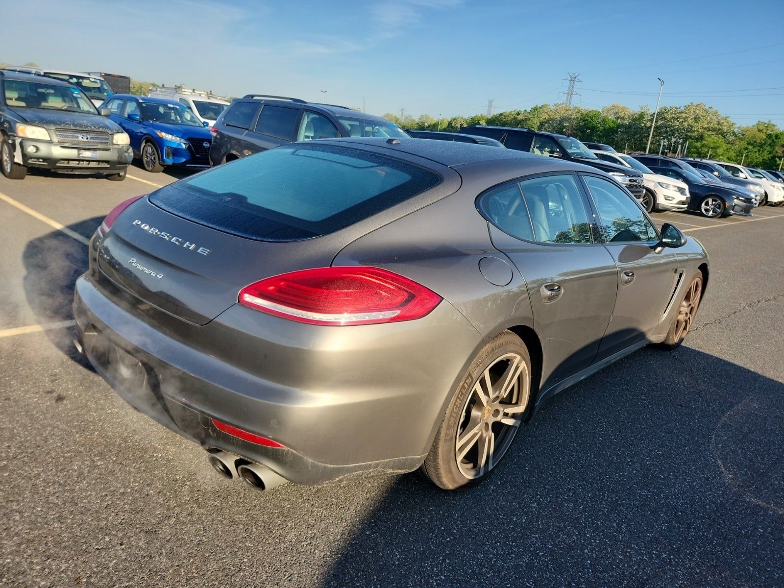 2016 Porsche Panamera 4 Edition AWD