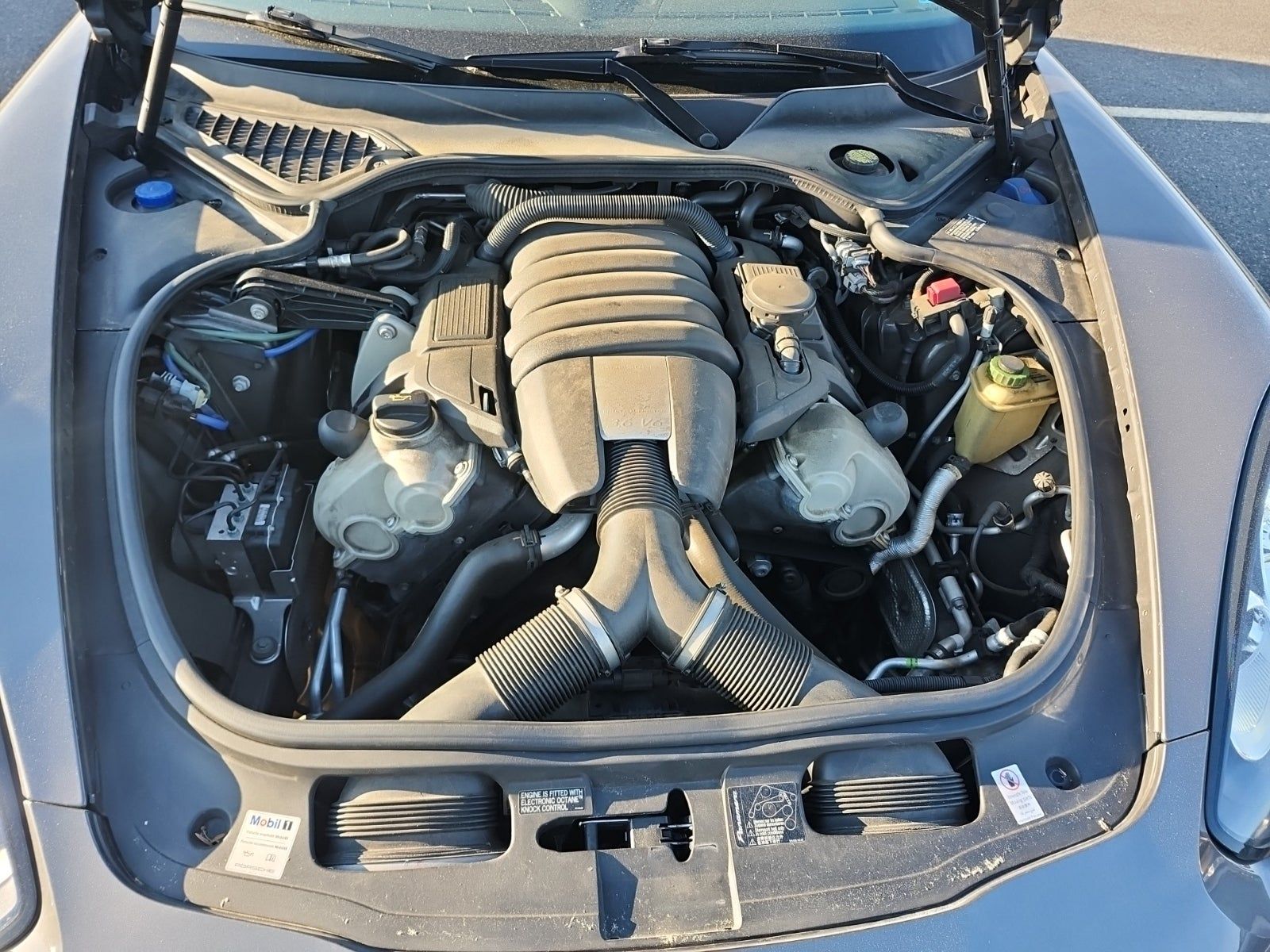 2016 Porsche Panamera 4 Edition AWD