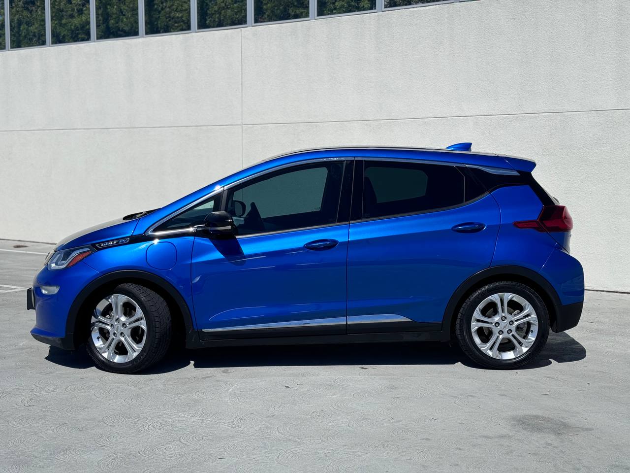 2018 Chevrolet Bolt EV LT FWD