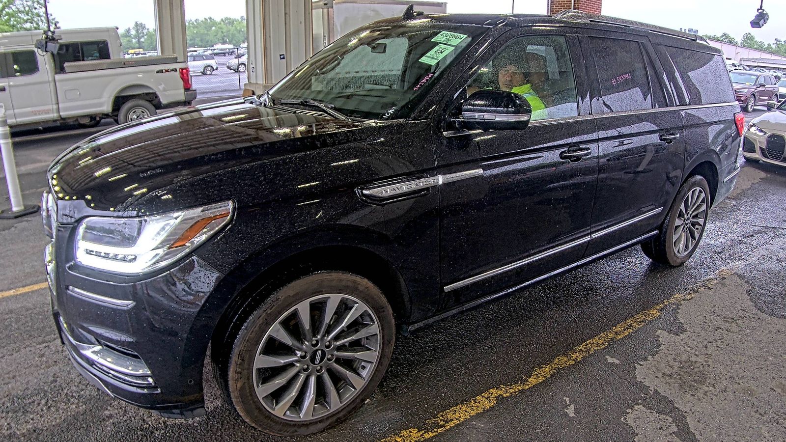 Samochody z USA Lincoln Navigator L