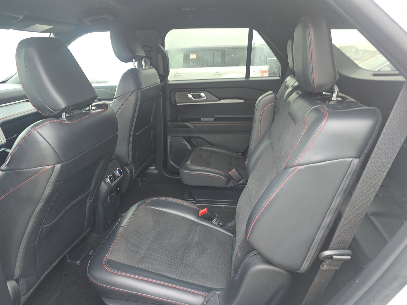 2025 Ford Explorer ST AWD