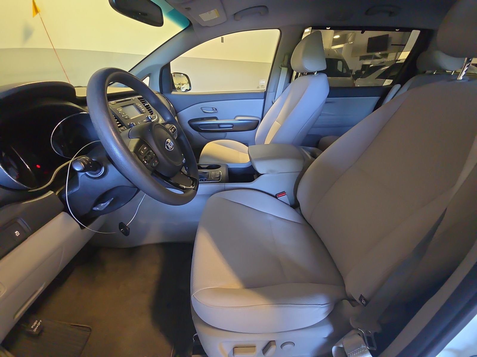 2016 Kia Sedona LX FWD