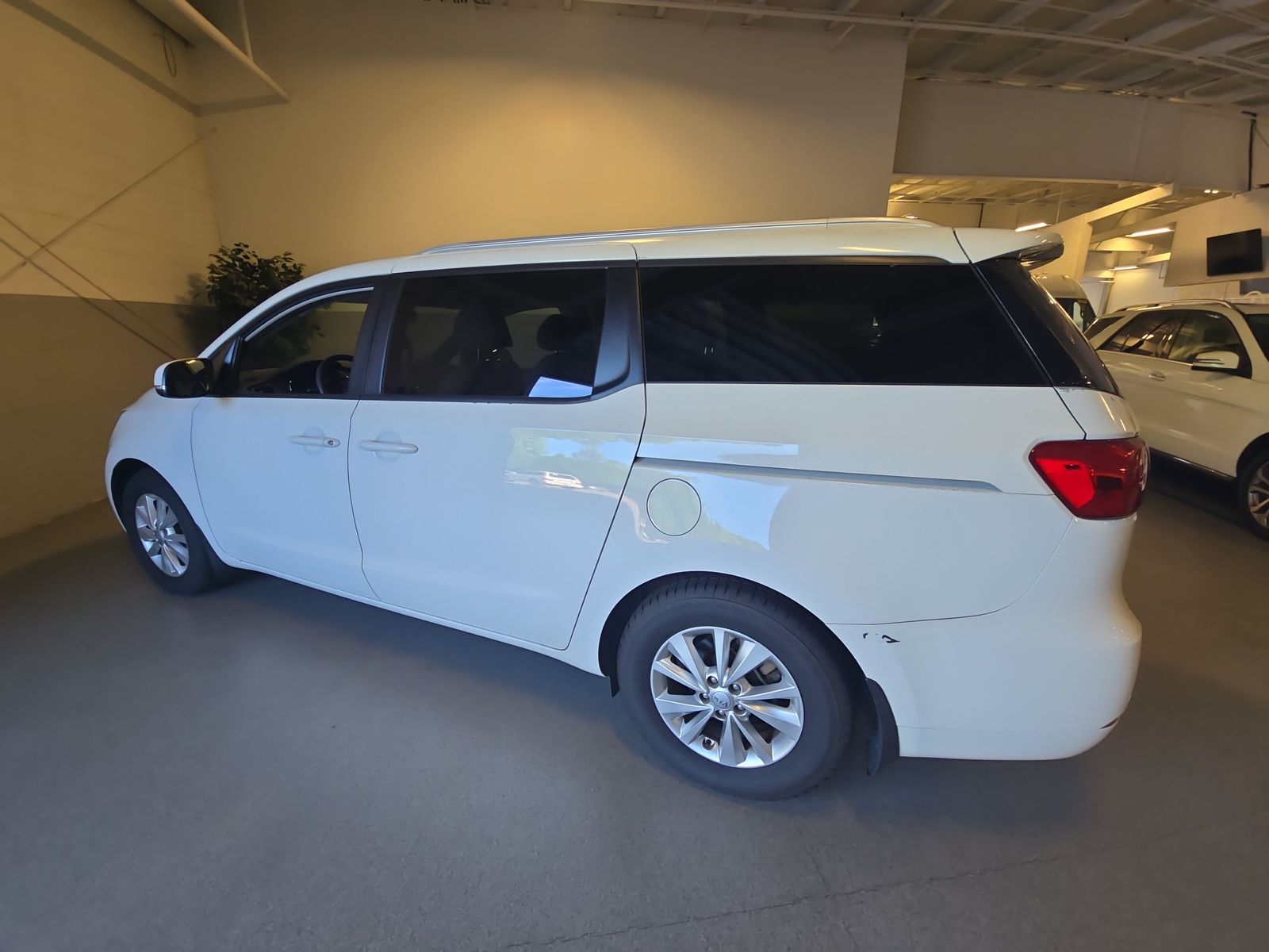 2016 Kia Sedona LX FWD