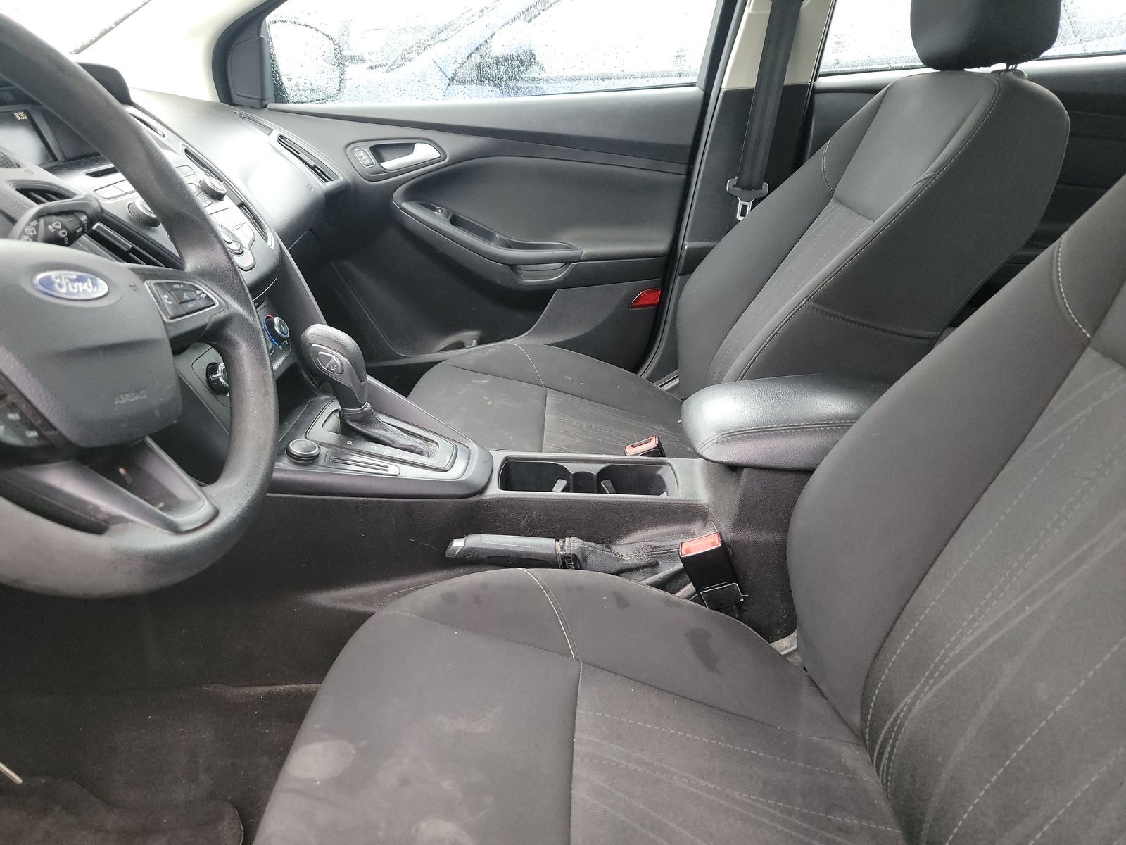 2017 Ford Focus SE FWD