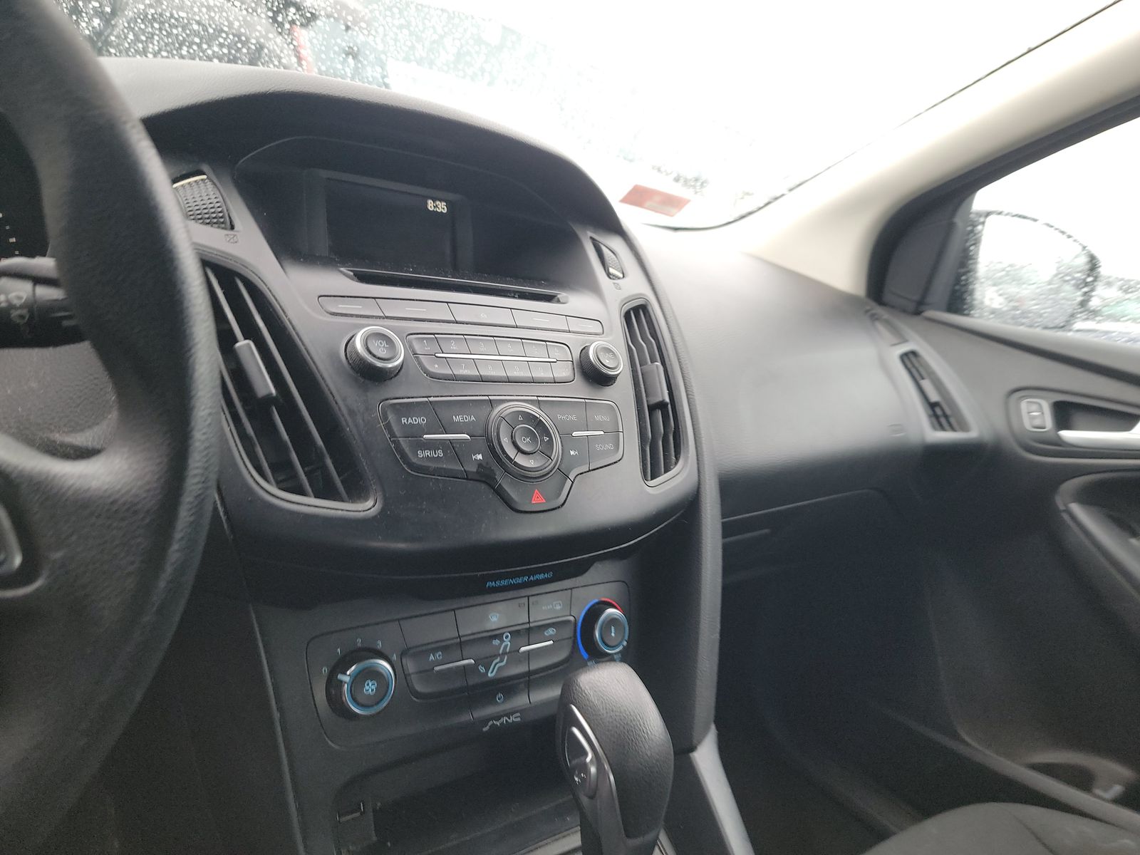 2017 Ford Focus SE FWD
