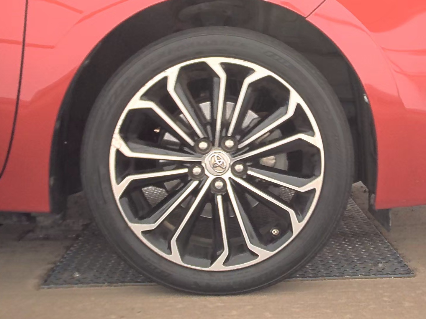 2015 Toyota Corolla S Plus FWD