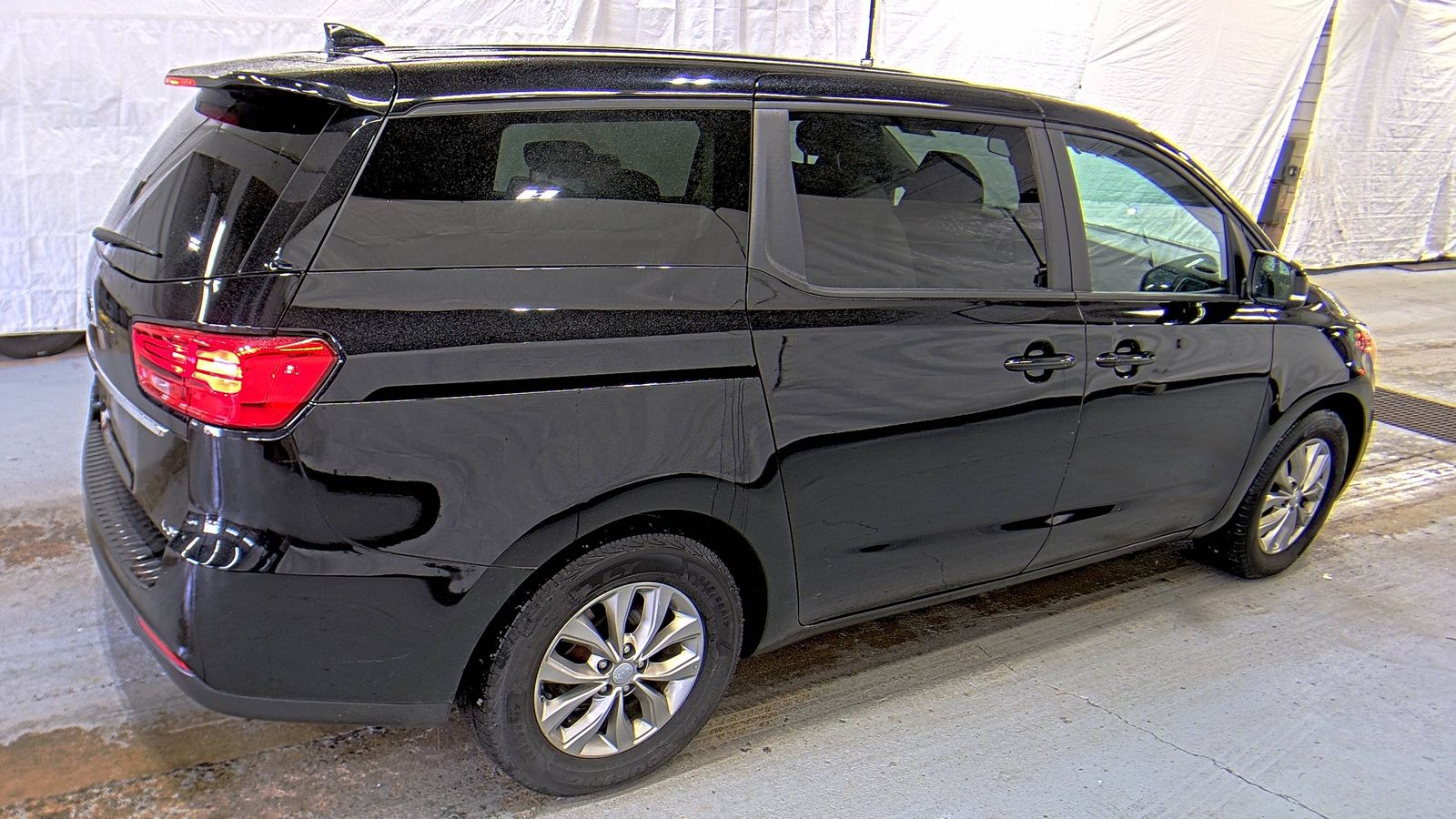 2020 Kia Sedona LX FWD