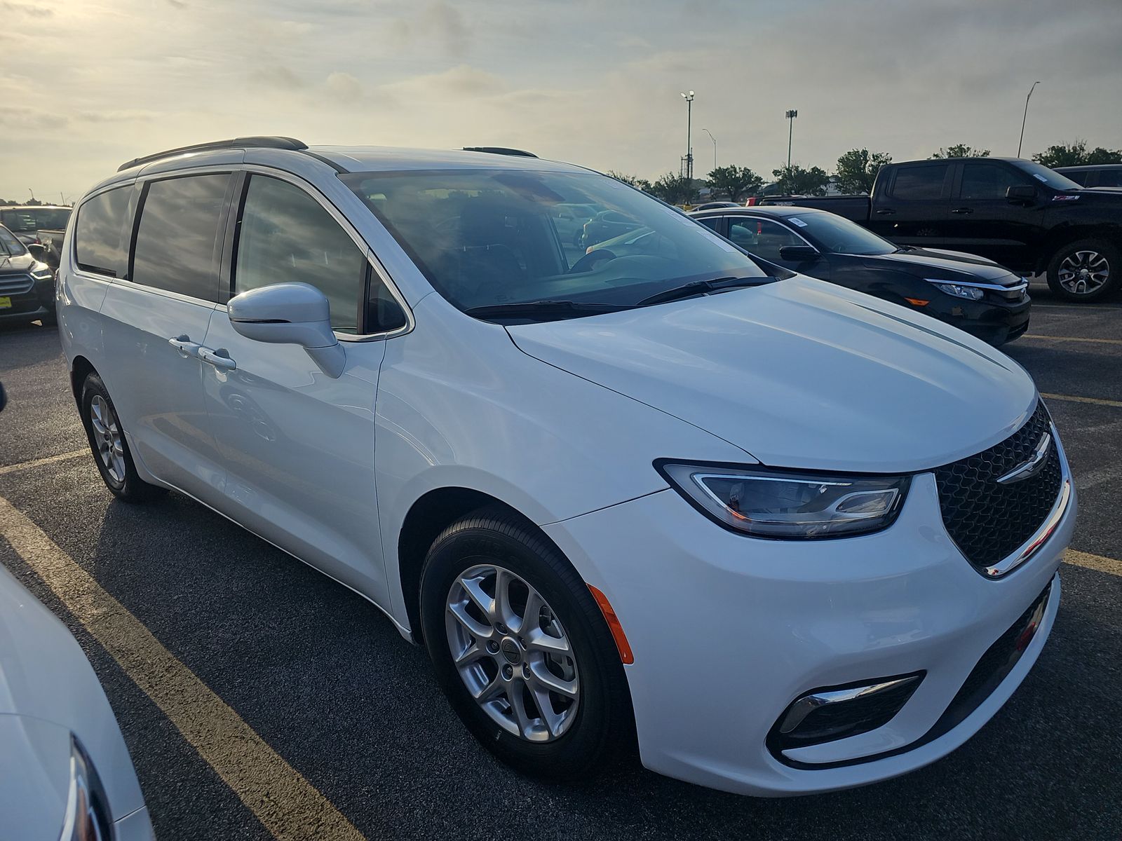 2022 Chrysler Pacifica Touring L FWD