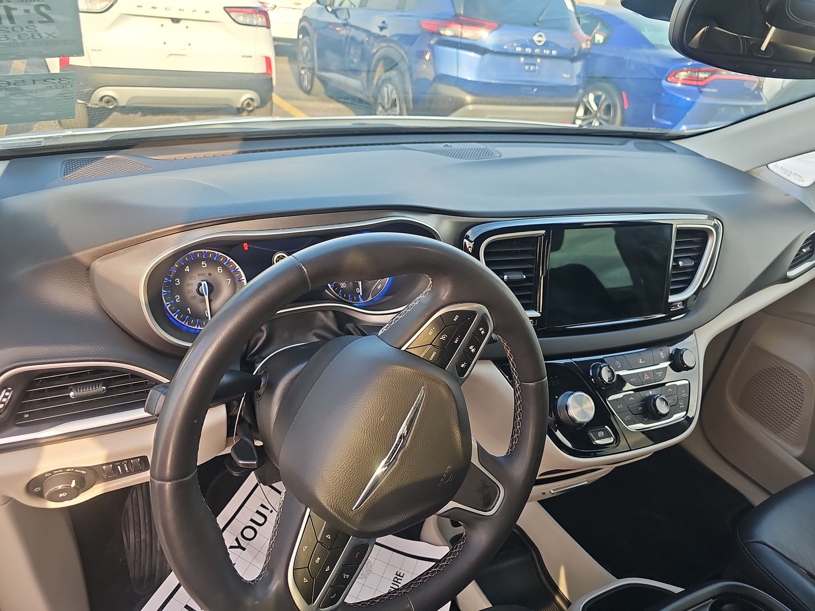 2022 Chrysler Pacifica Touring L FWD