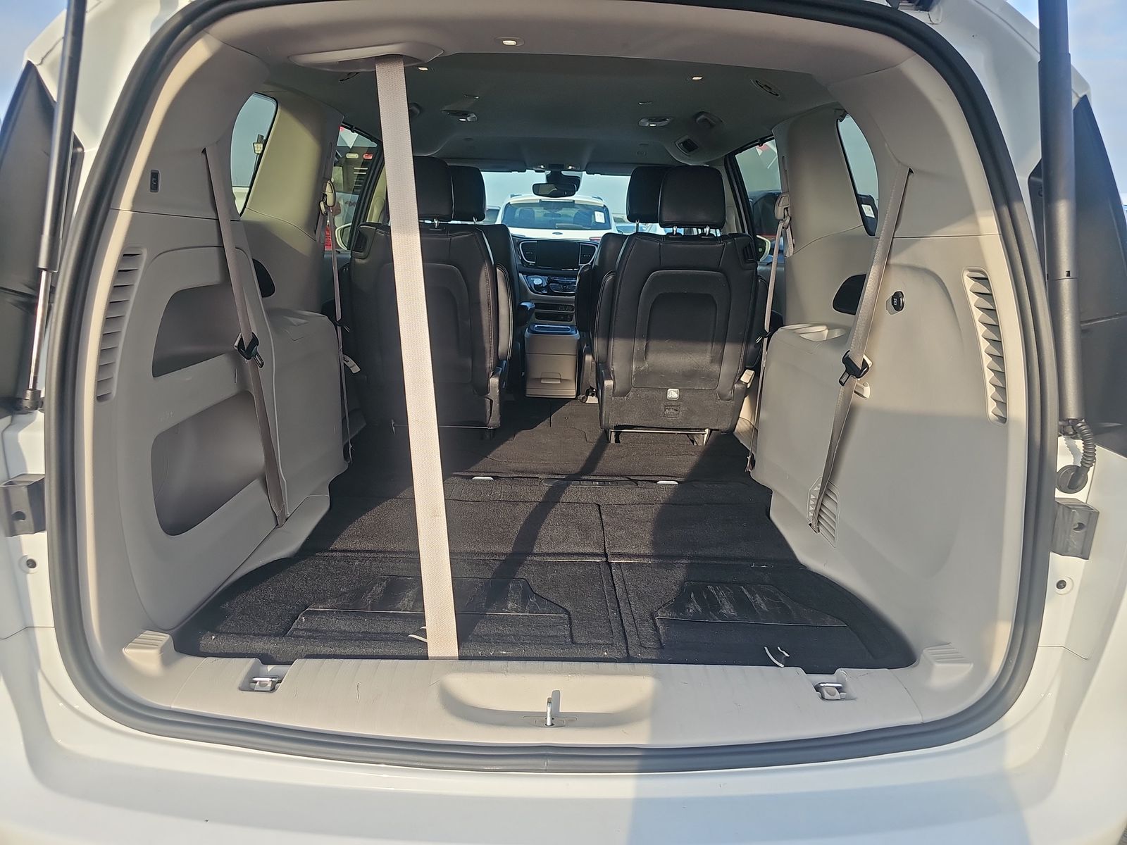 2022 Chrysler Pacifica Touring L FWD