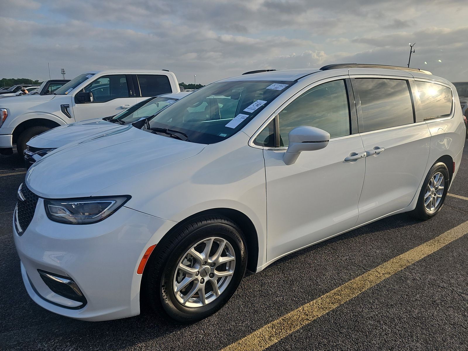 2022 Chrysler Pacifica Touring L FWD