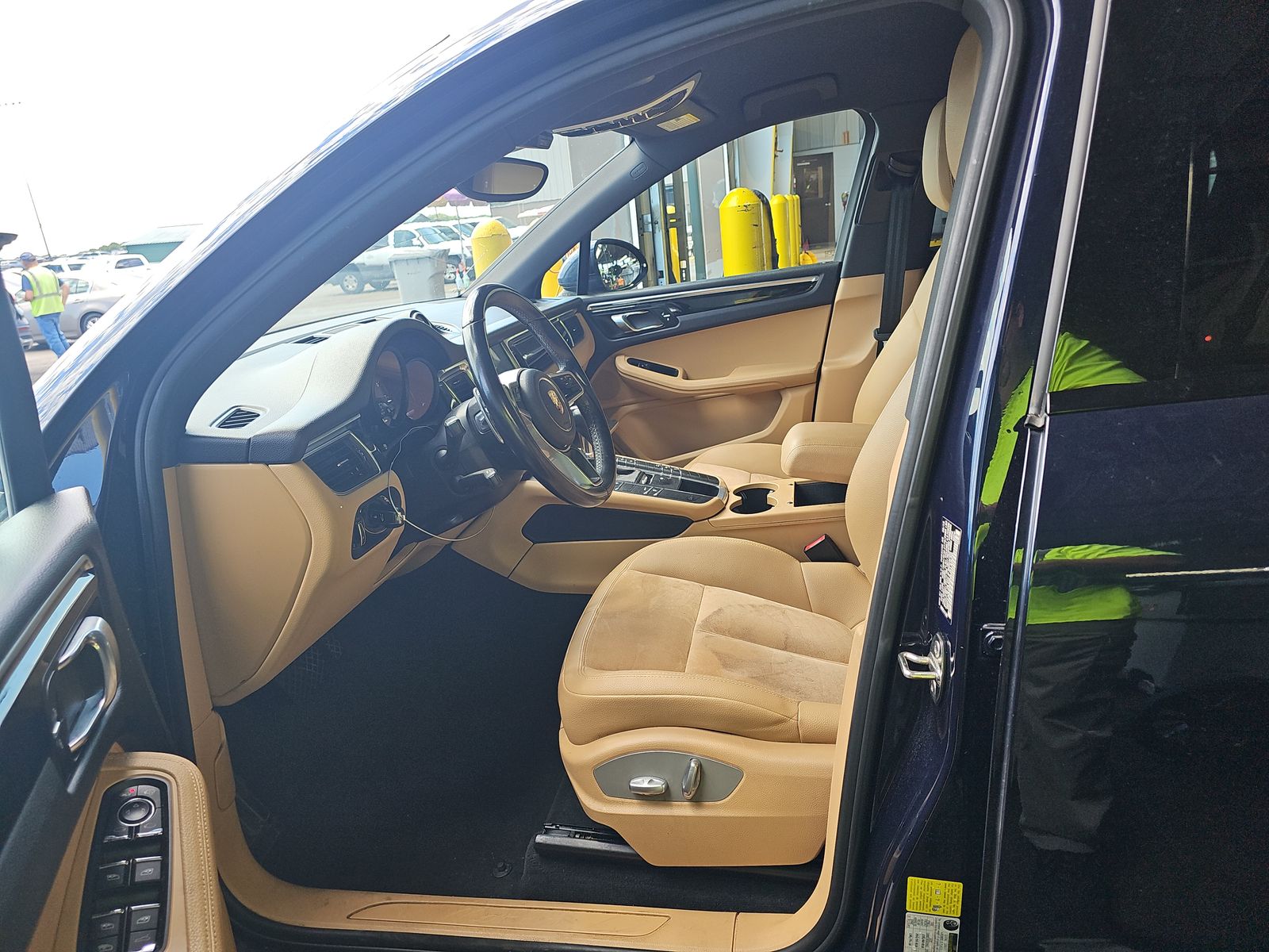 2018 Porsche Macan Base AWD