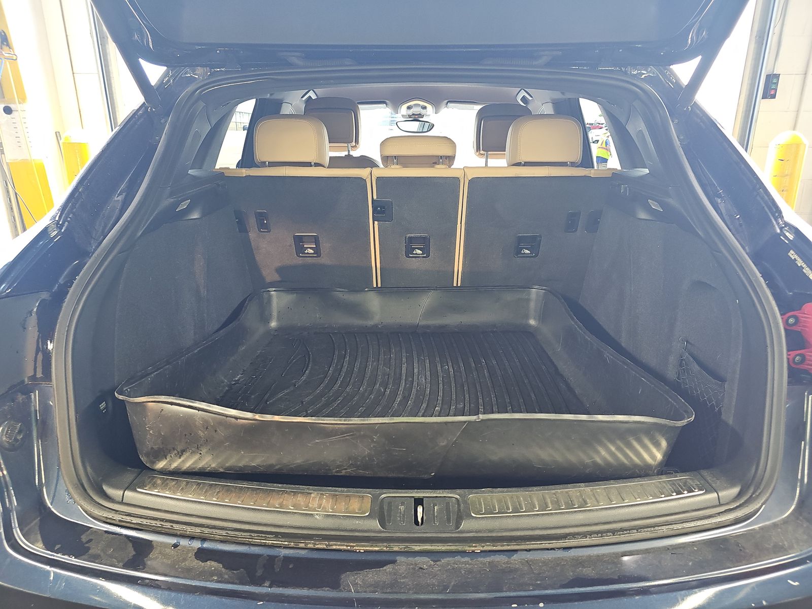 2018 Porsche Macan Base AWD