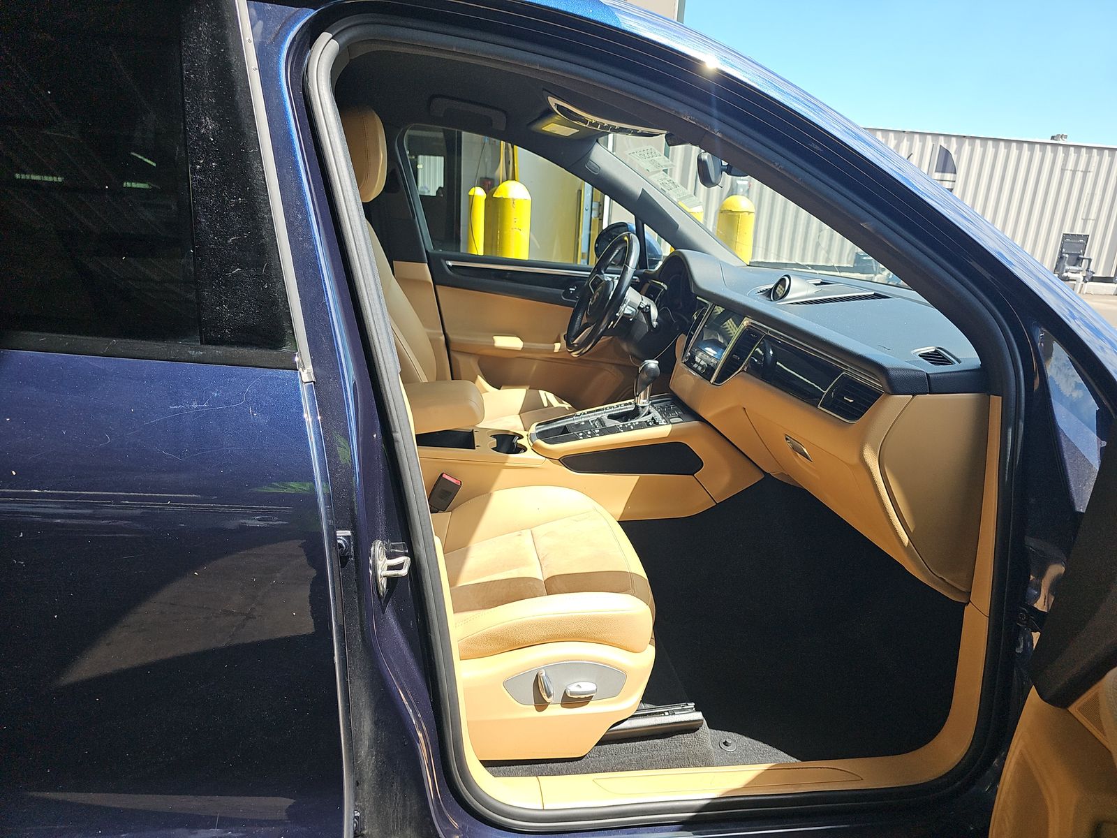 2018 Porsche Macan Base AWD