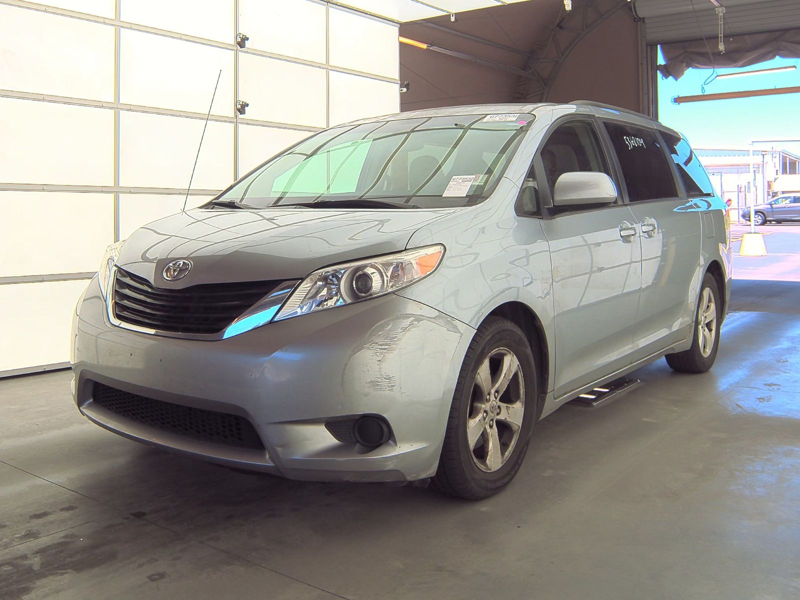 2011 Toyota Sienna LE FWD