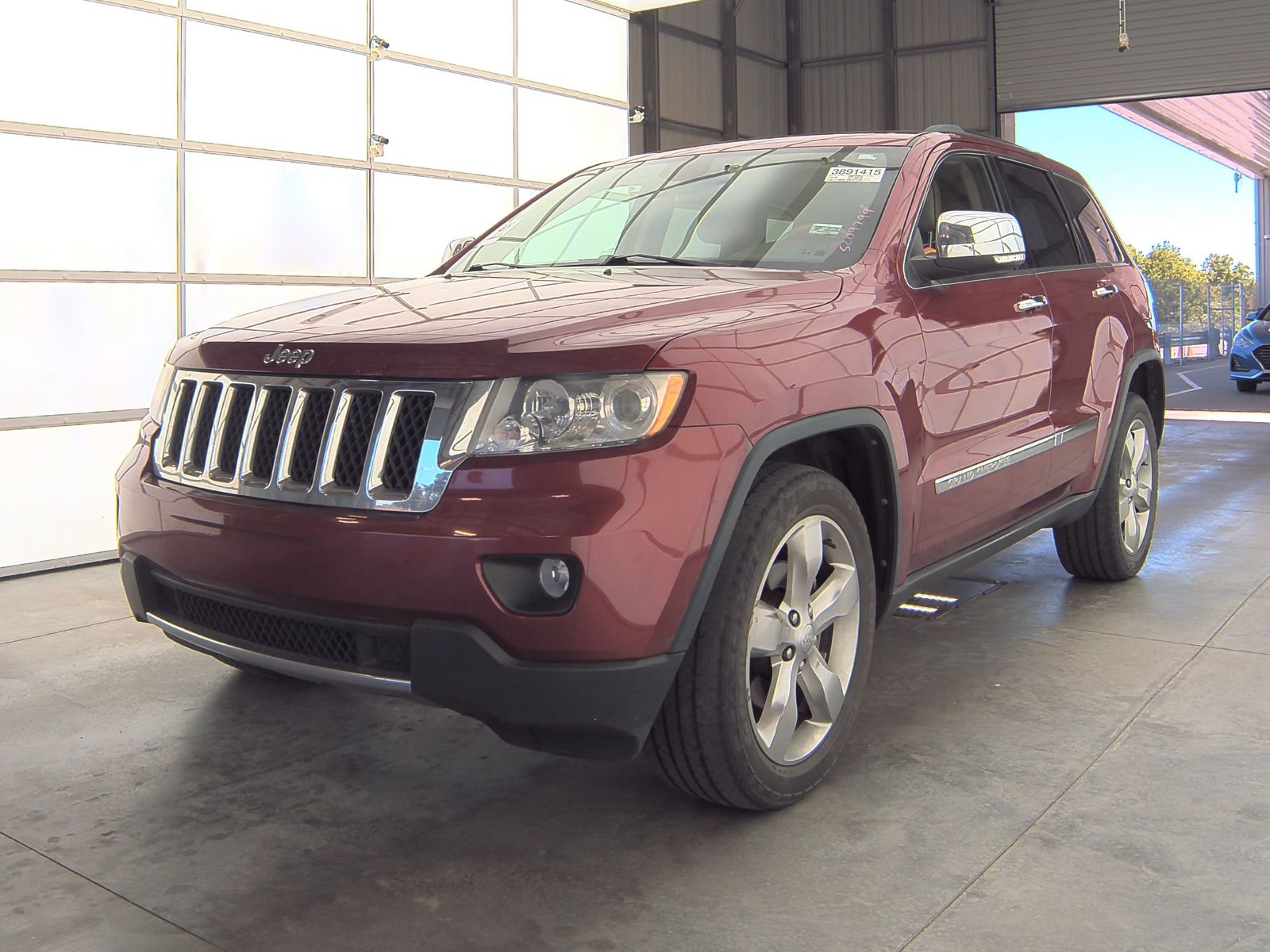 2012 Jeep Grand Cherokee Overland RWD