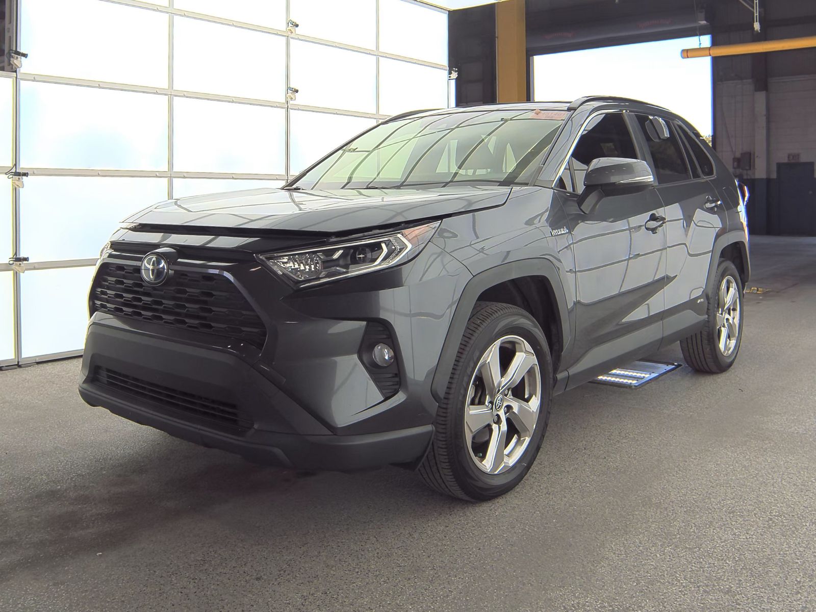 2021 Toyota RAV4 Hybrid XLE Premium AWD