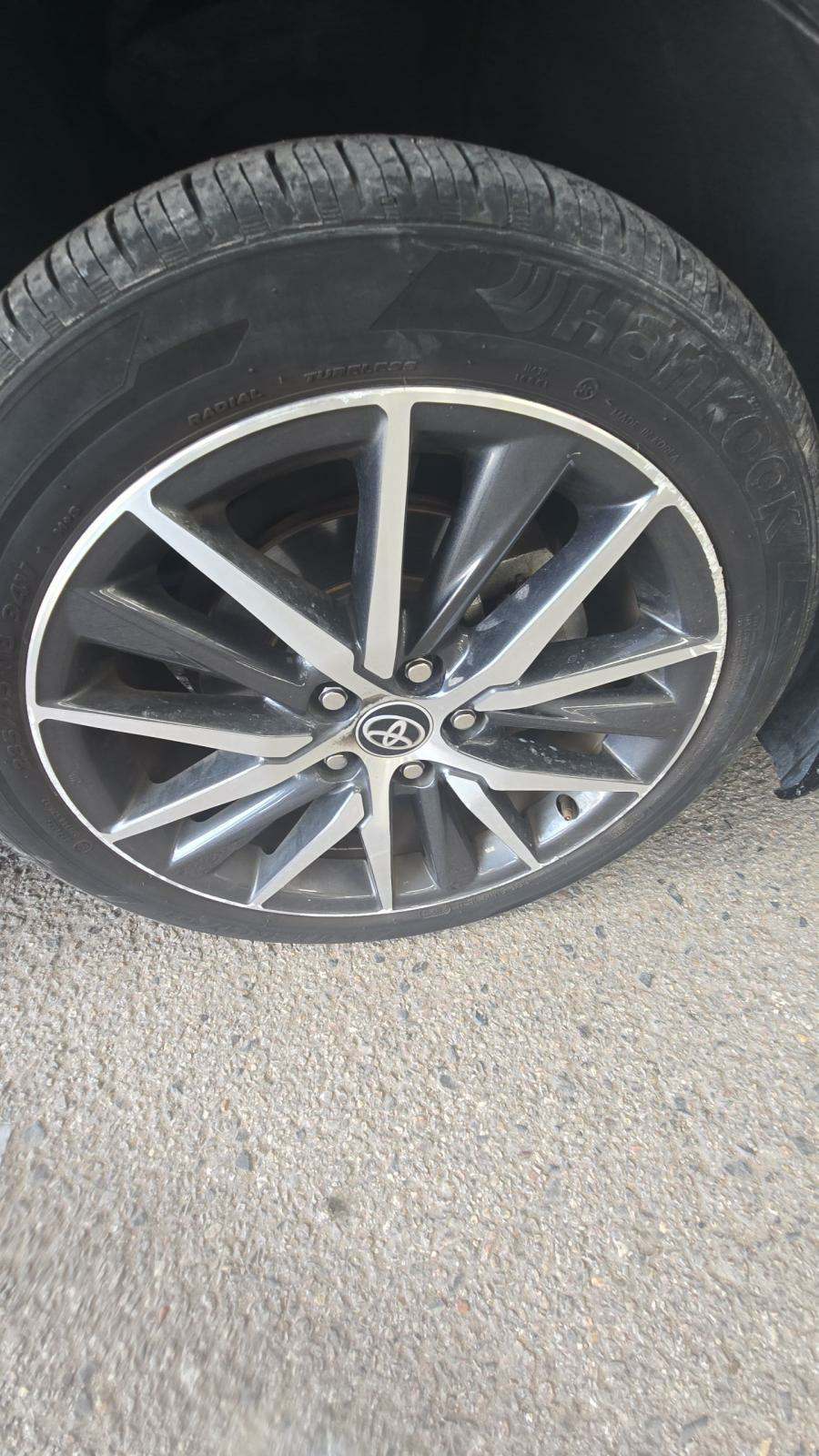 2024 Toyota Camry XLE FWD