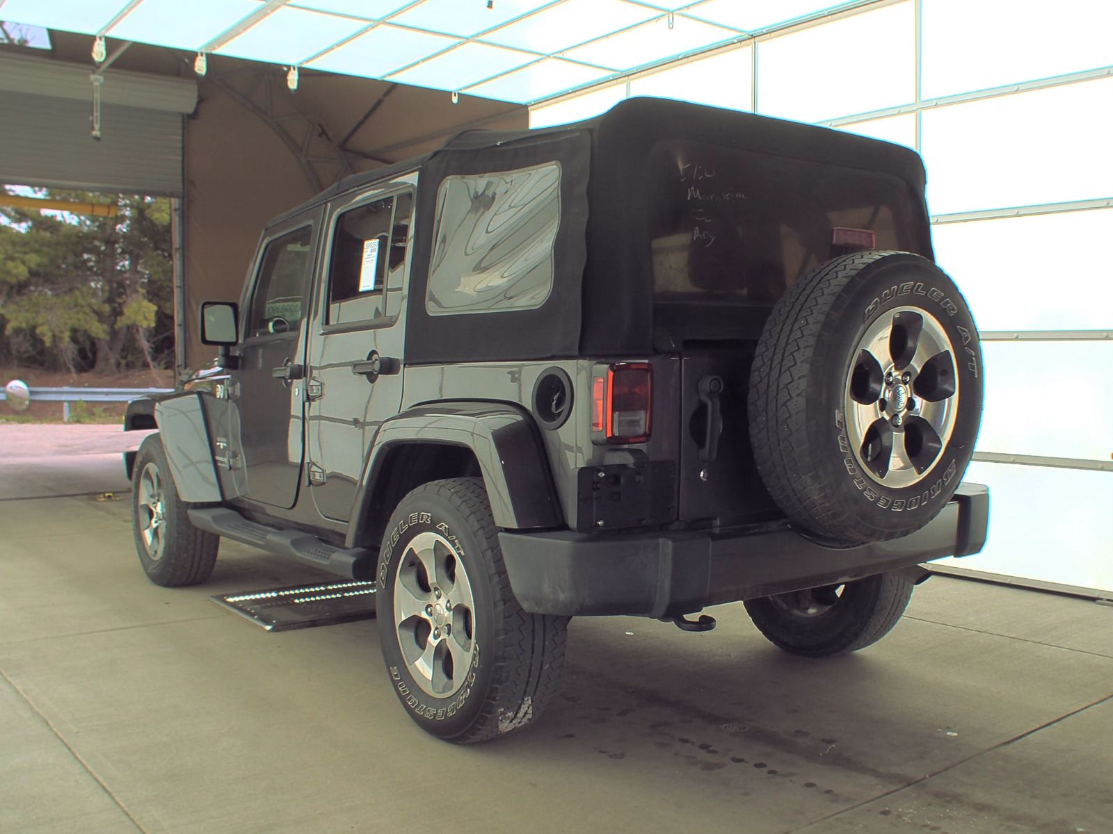2018 Jeep Wrangler JK Unlimited Sahara AWD