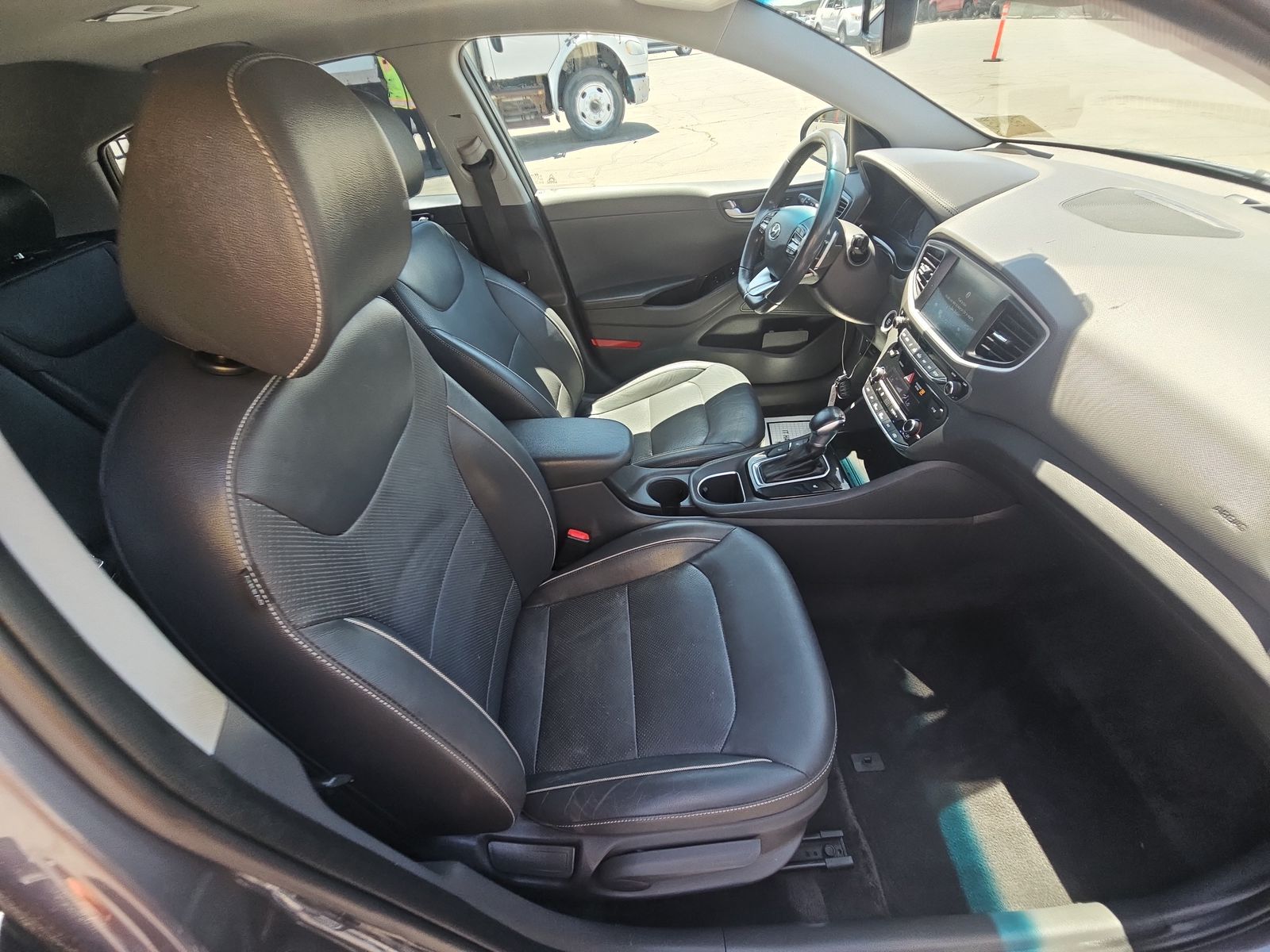 2019 Hyundai Ioniq Plug-In Hybrid Limited FWD