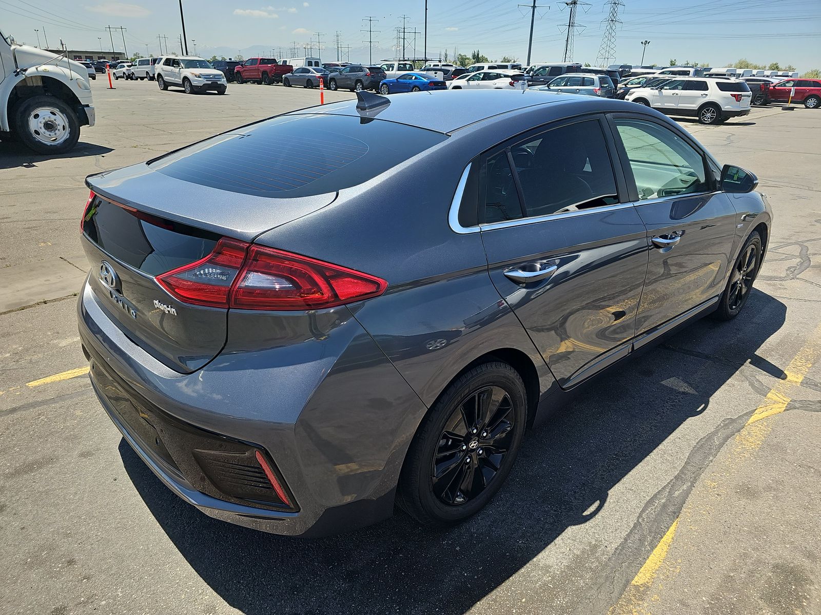 2019 Hyundai Ioniq Plug-In Hybrid Limited FWD