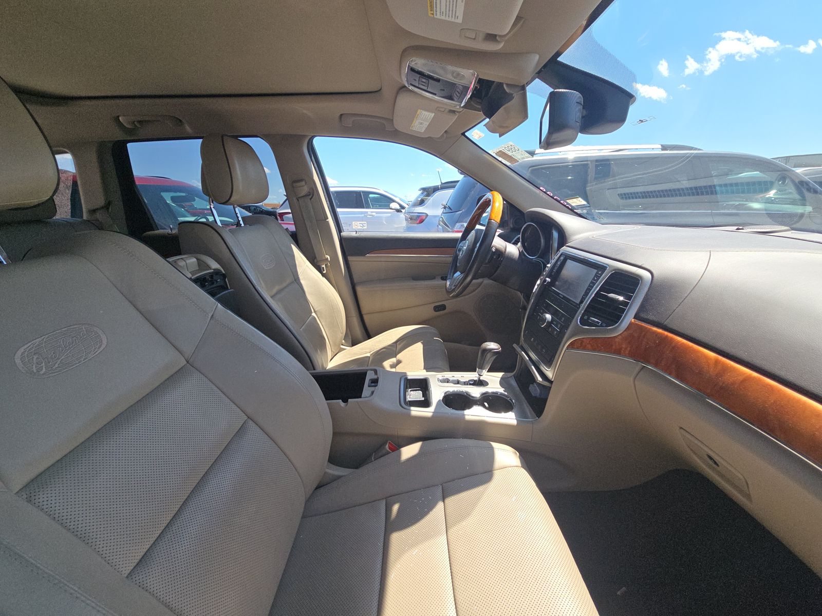 2012 Jeep Grand Cherokee Overland RWD