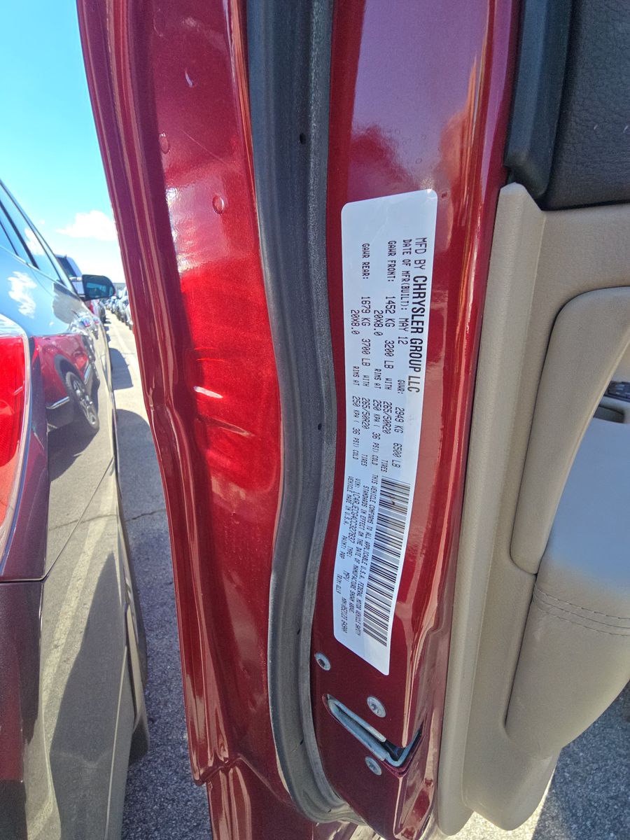 2012 Jeep Grand Cherokee Overland RWD