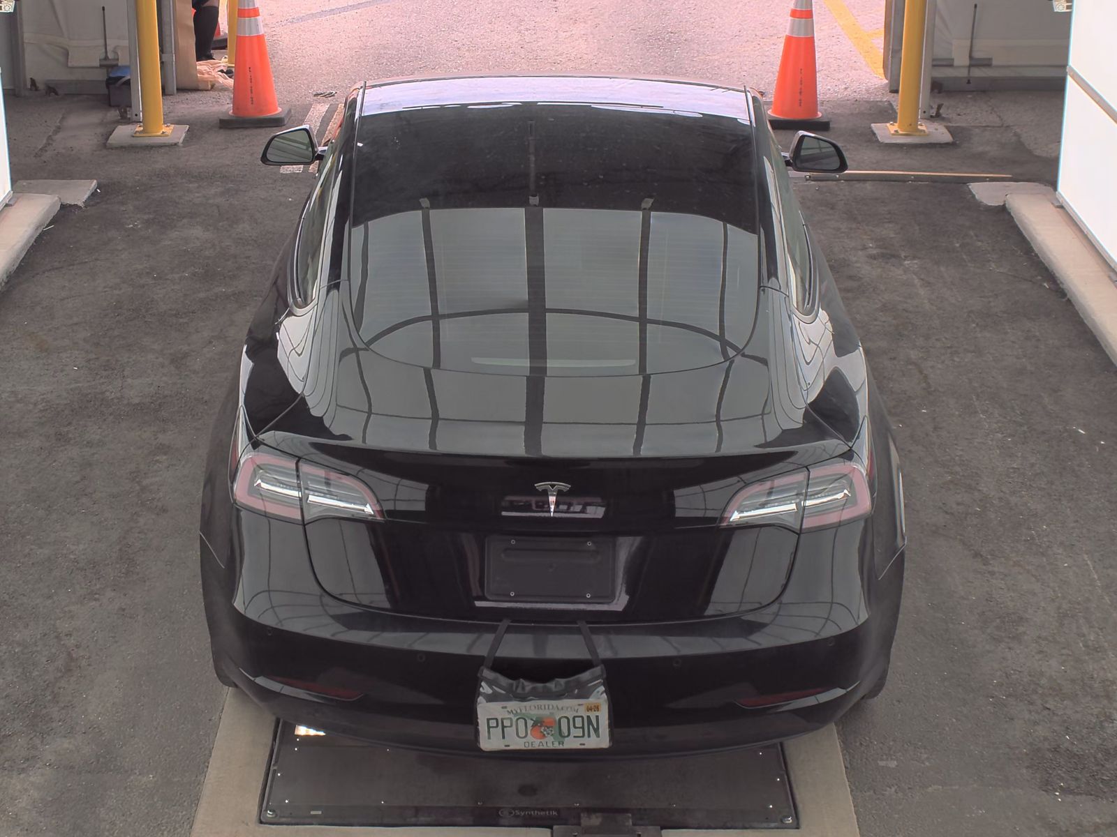 2022 Tesla Model 3 Standard Range RWD