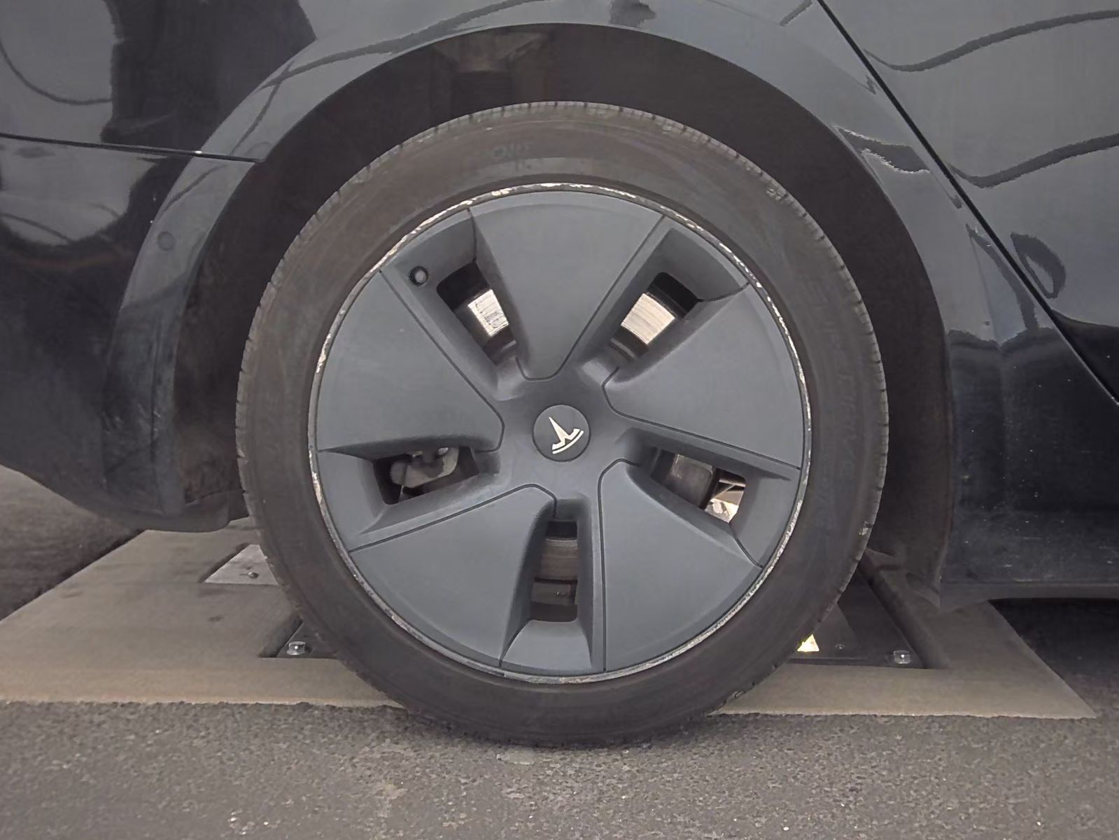 2022 Tesla Model 3 Standard Range RWD