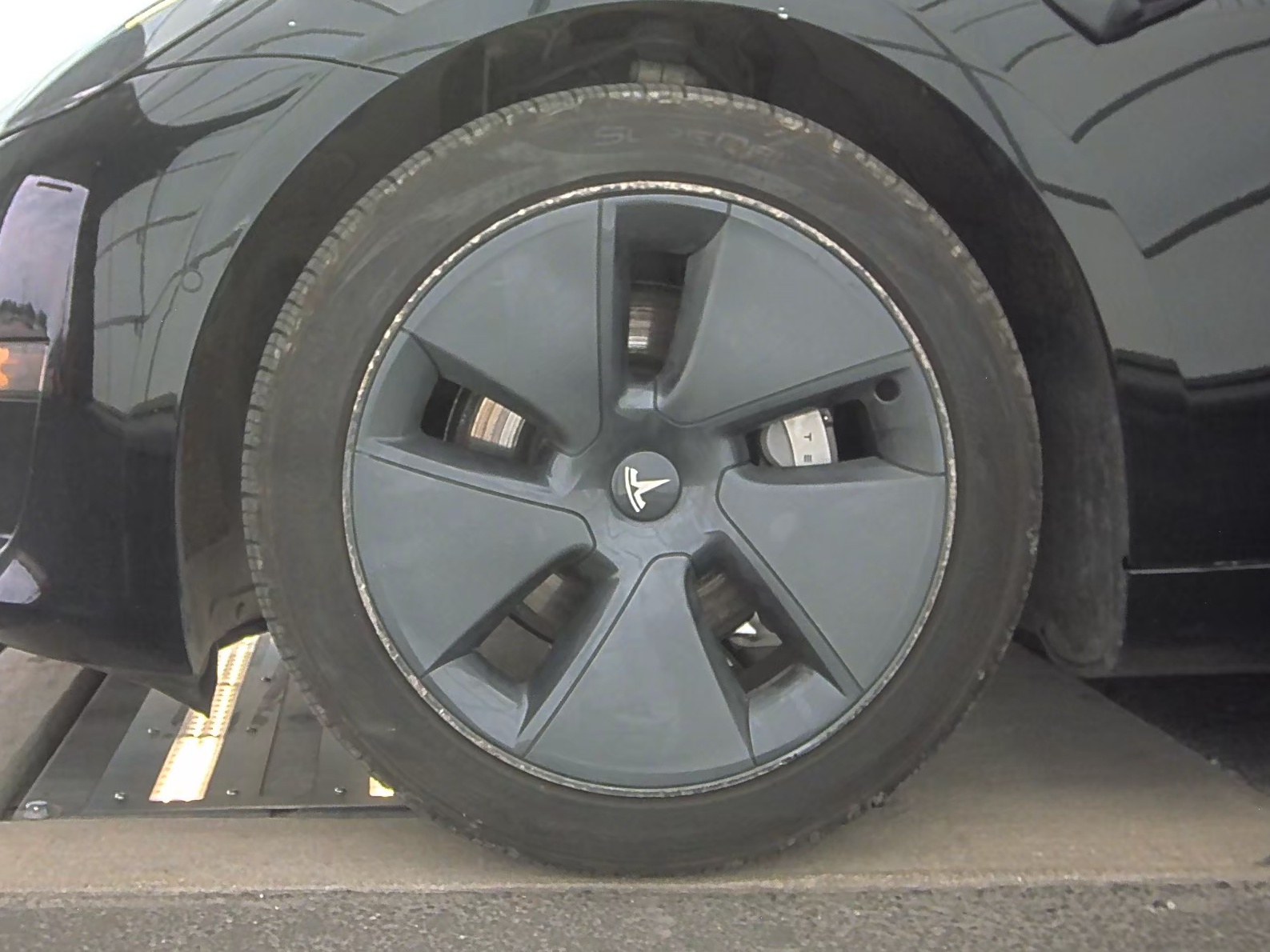 2022 Tesla Model 3 Standard Range RWD